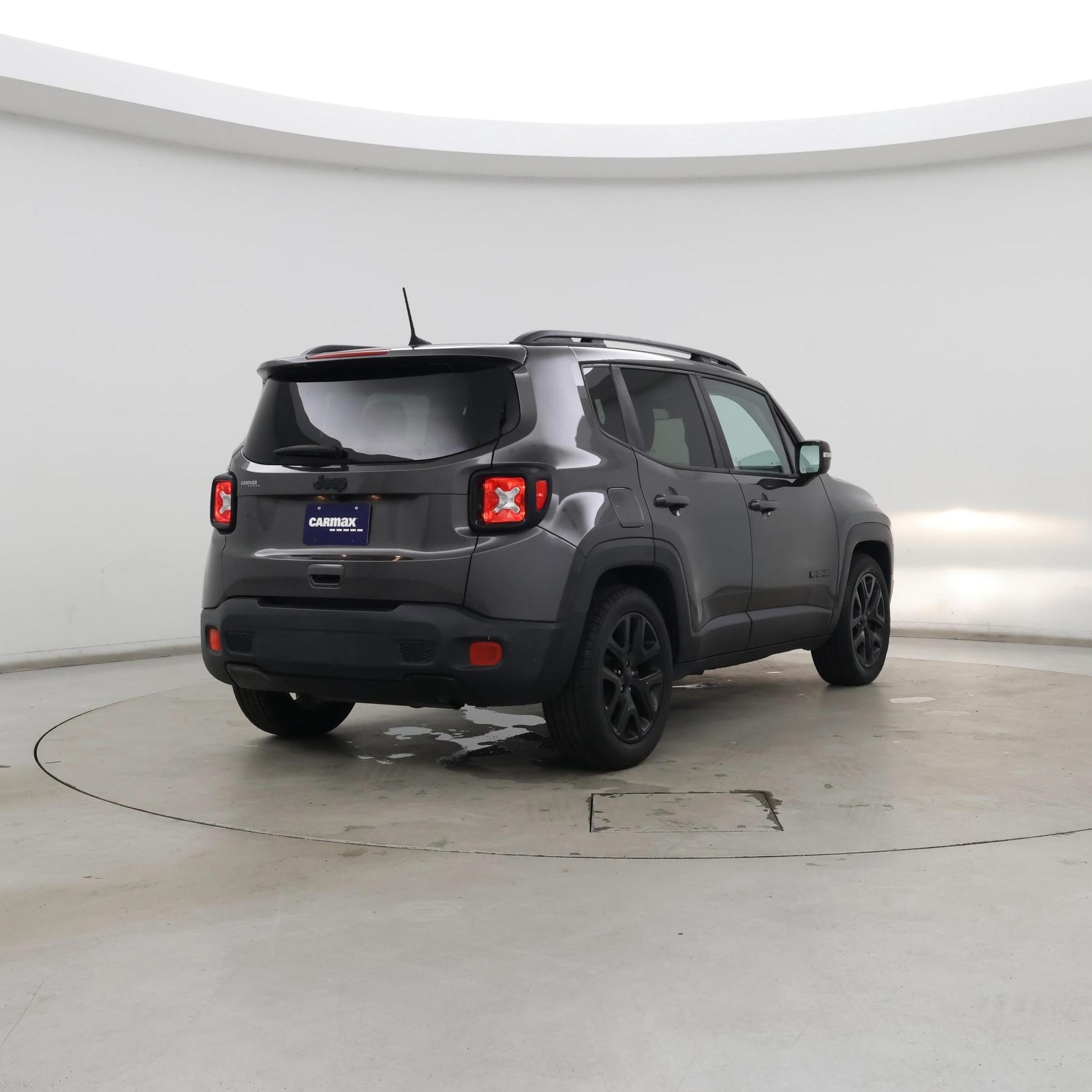 Thumbnail: 2018 Jeep Renegade - 8