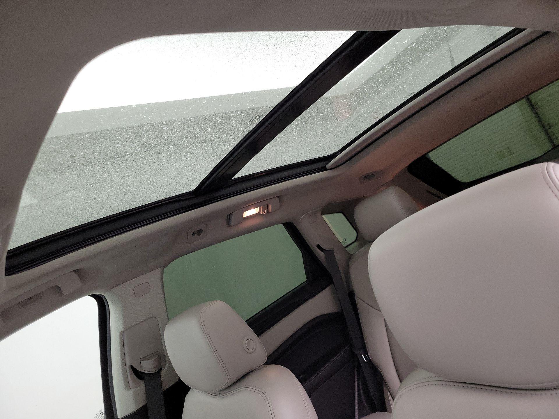 Thumbnail: 2014 Cadillac SRX - 20