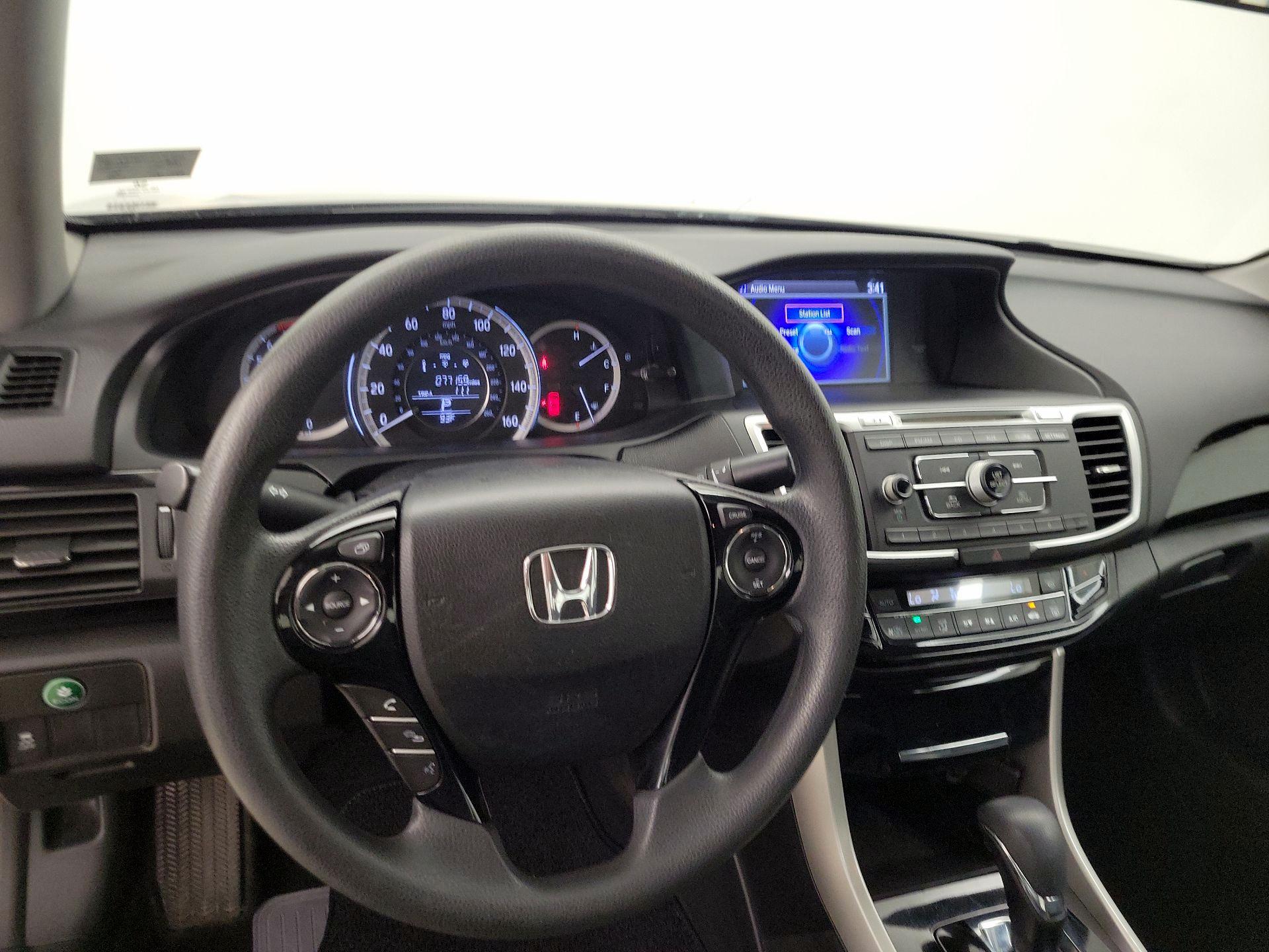 Thumbnail: 2016 Honda Accord - 10