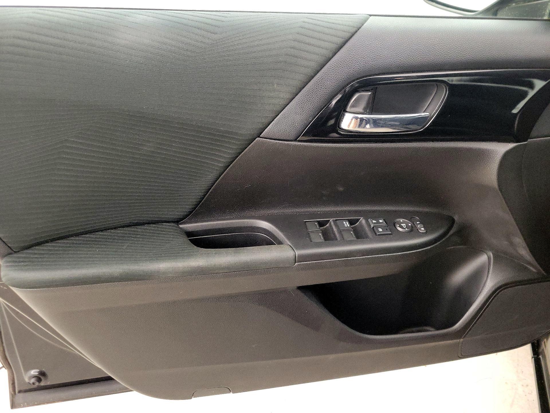 Thumbnail: 2016 Honda Accord - 12