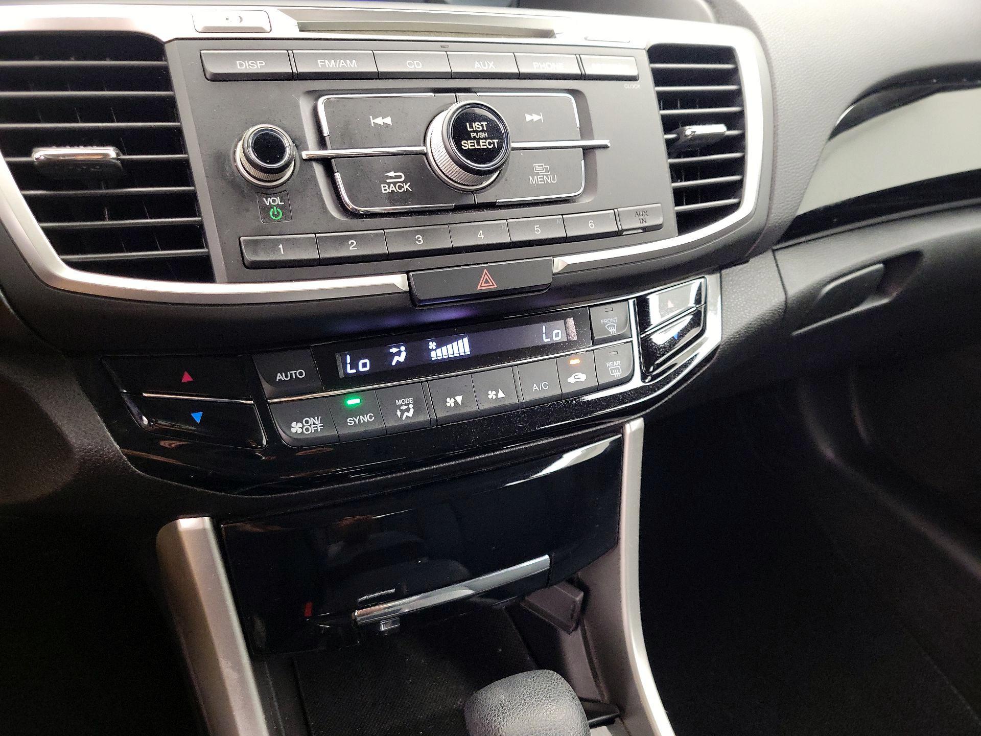 Thumbnail: 2016 Honda Accord - 16