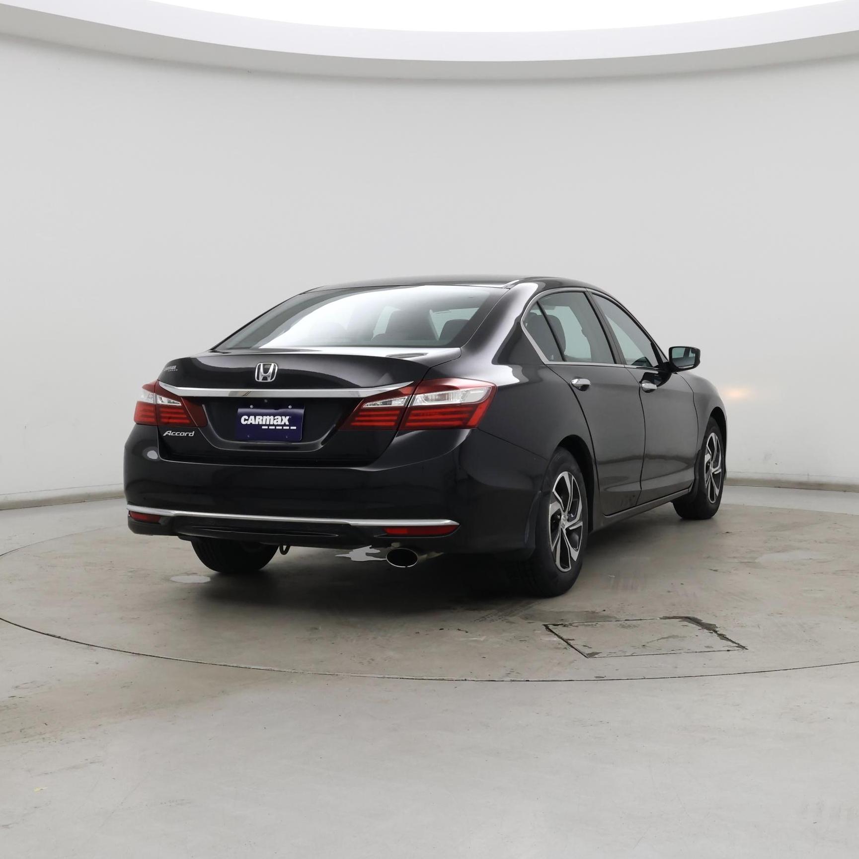 Thumbnail: 2016 Honda Accord - 8