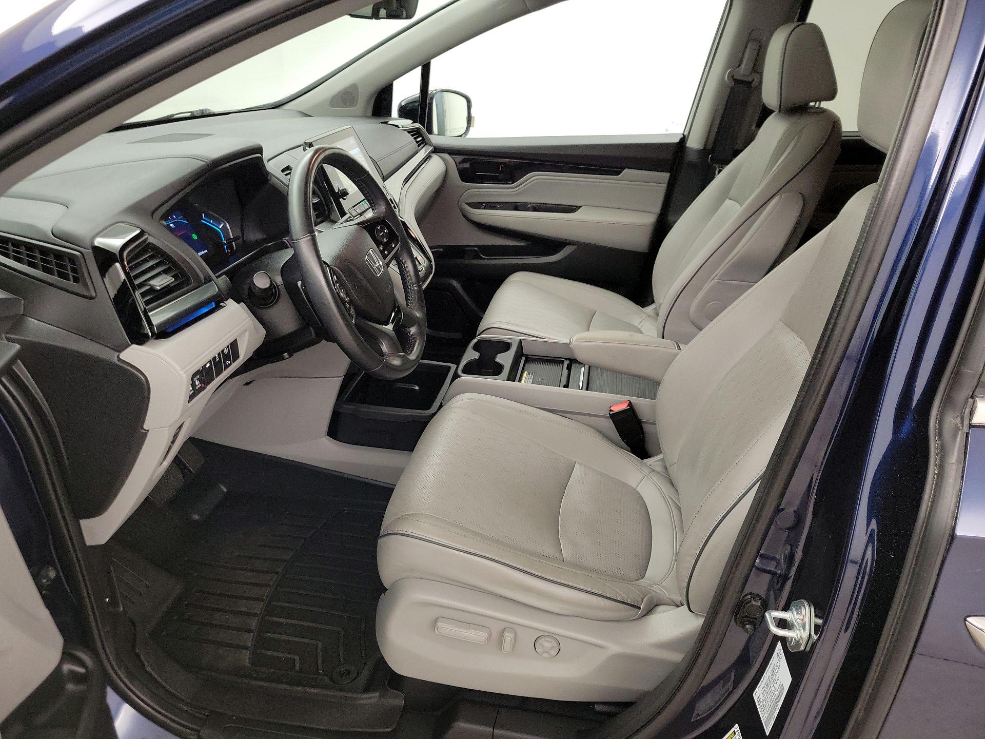 Thumbnail: 2022 Honda Odyssey - 11