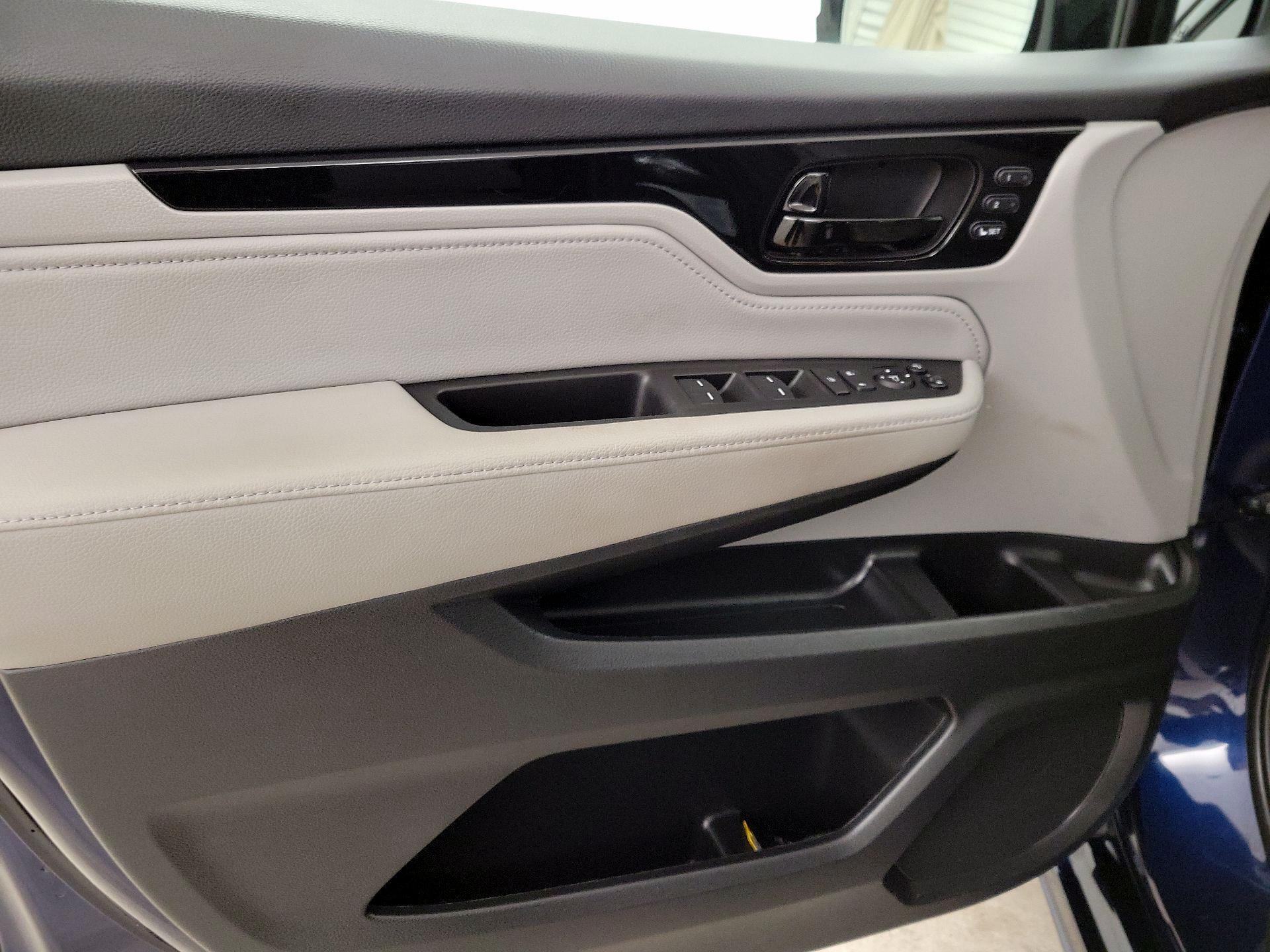 Thumbnail: 2022 Honda Odyssey - 12