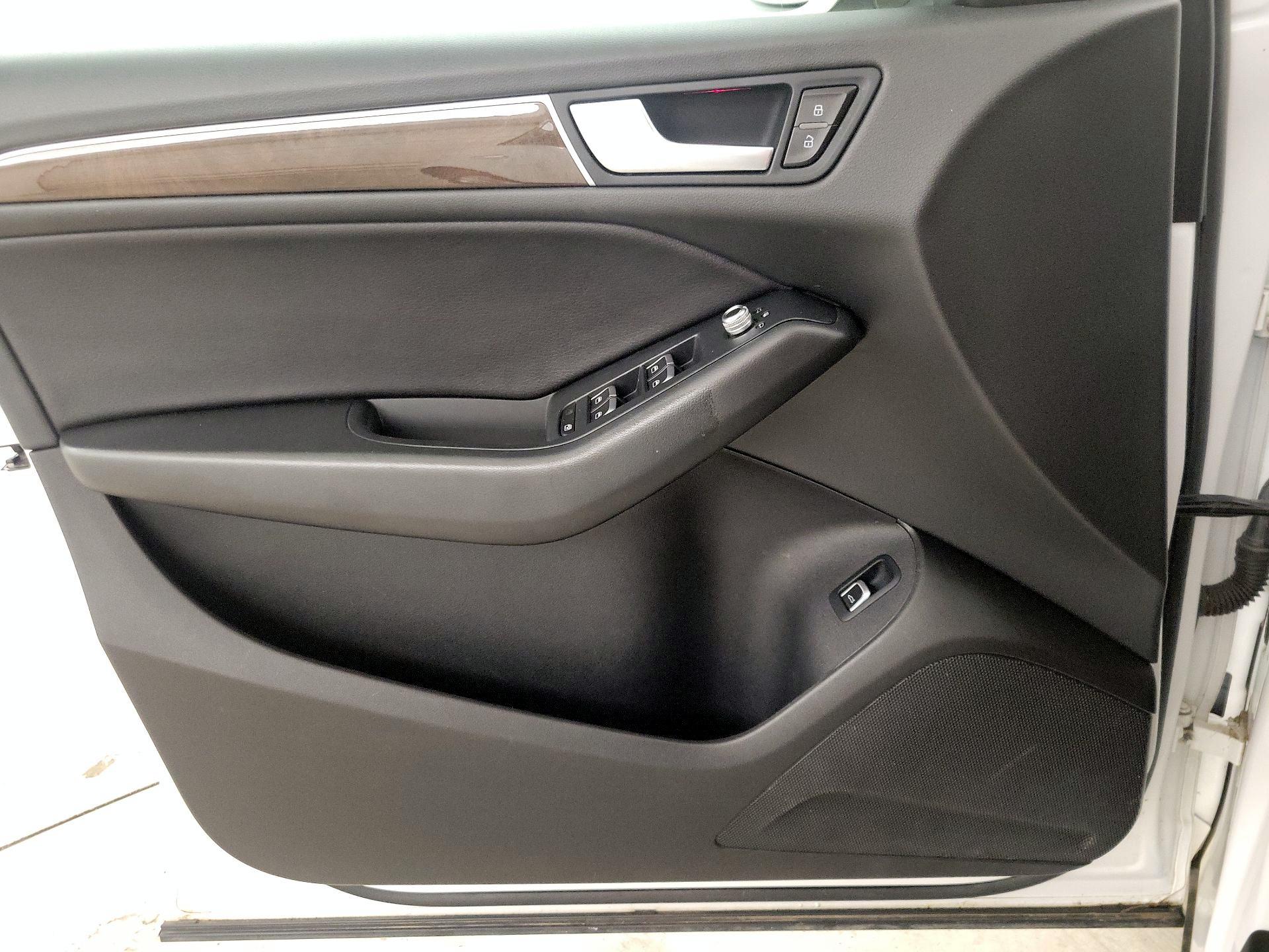 Thumbnail: 2016 Audi Q5 - 12