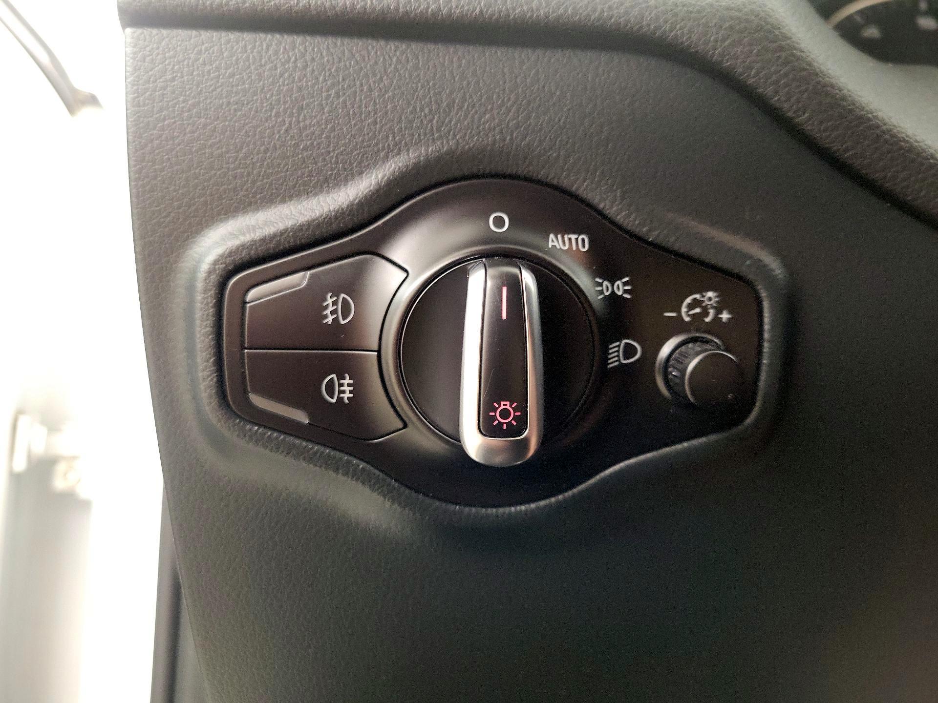 Thumbnail: 2016 Audi Q5 - 13