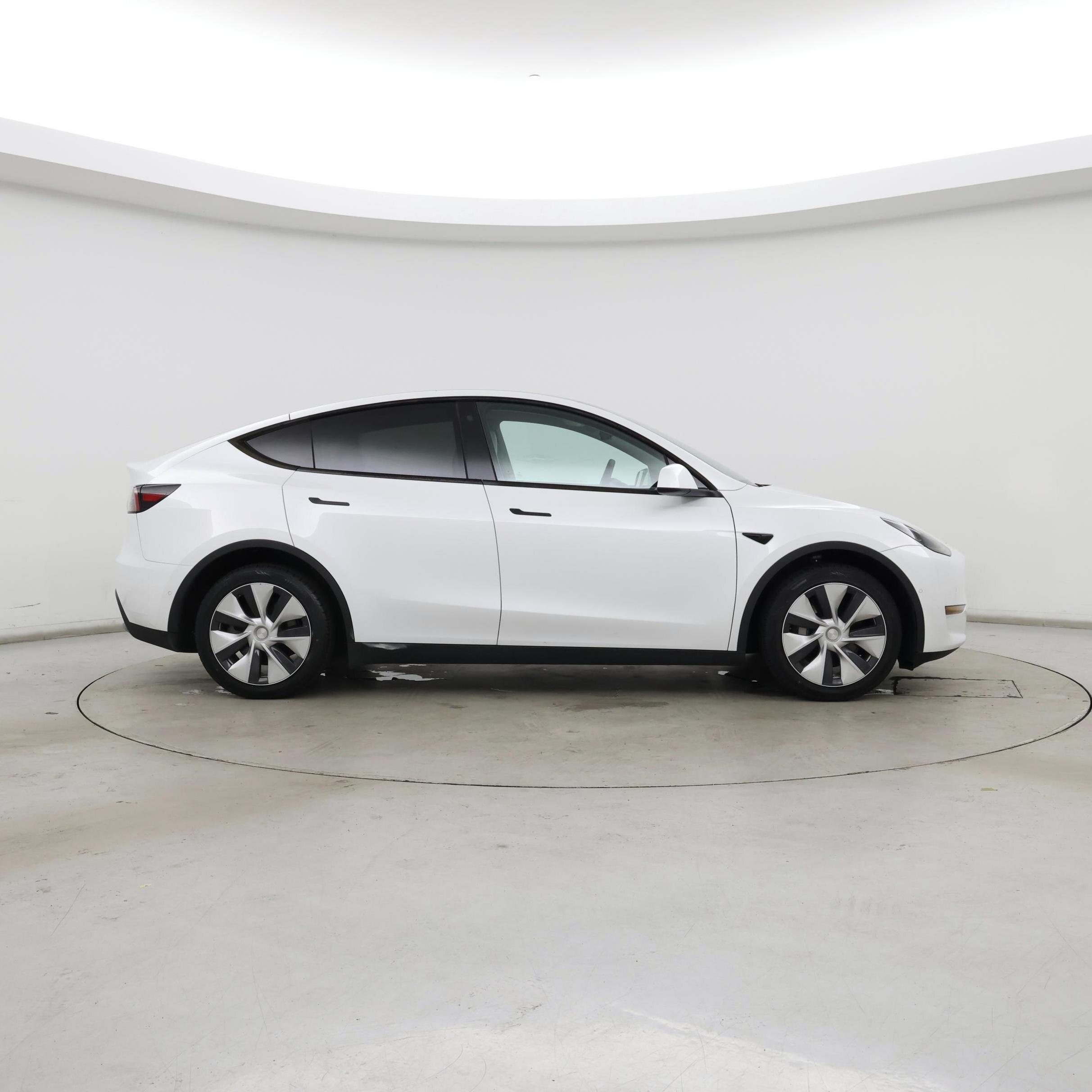 Thumbnail: 2022 Tesla Model Y - 7