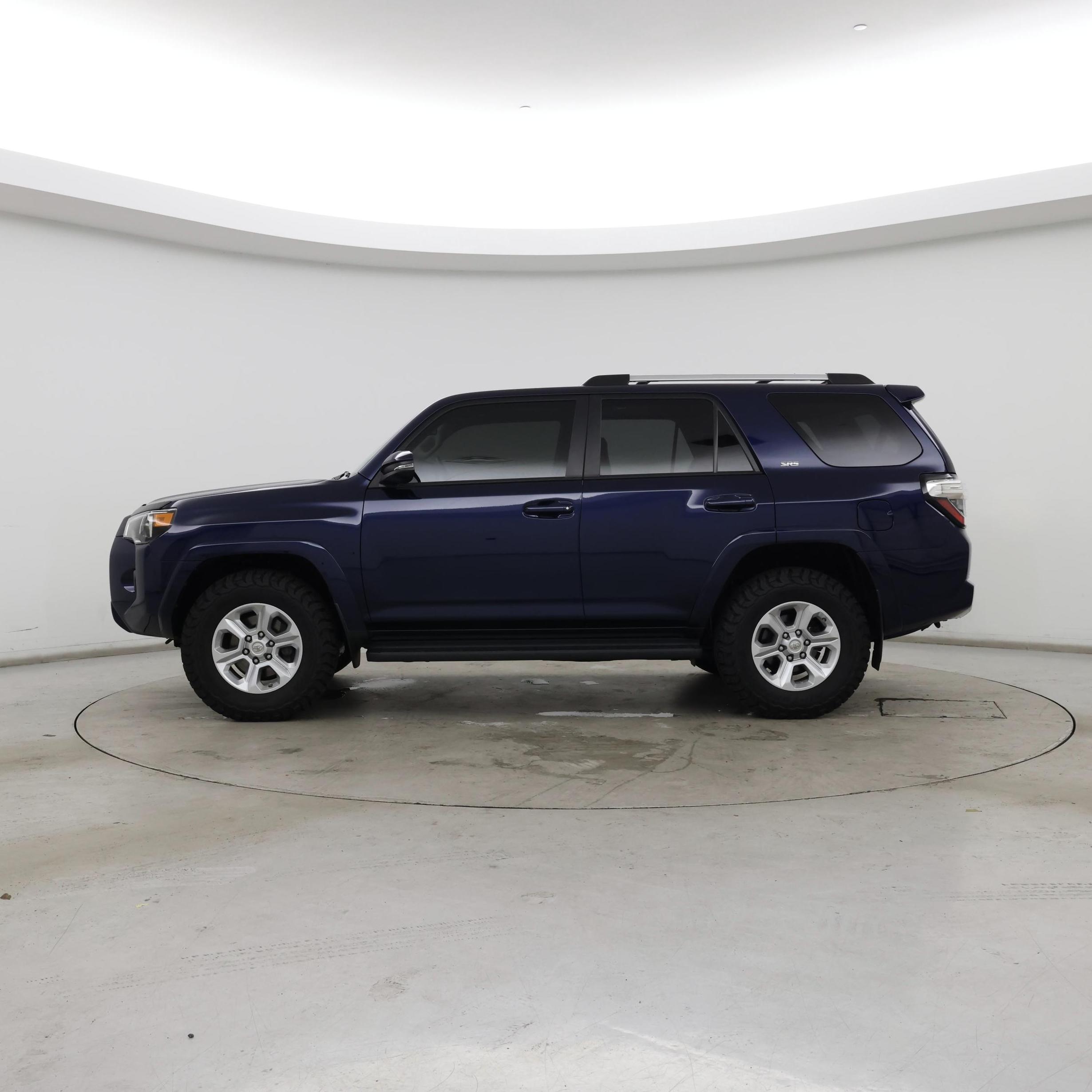 Thumbnail: 2020 Toyota 4Runner - 3