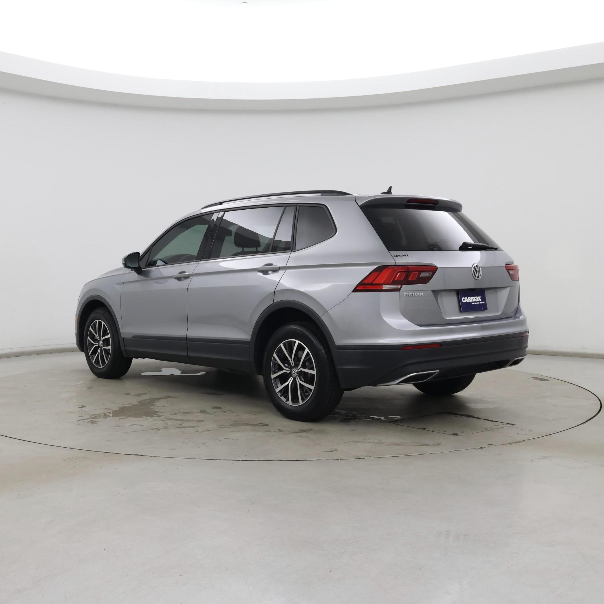Thumbnail: 2021 Volkswagen Tiguan - 2