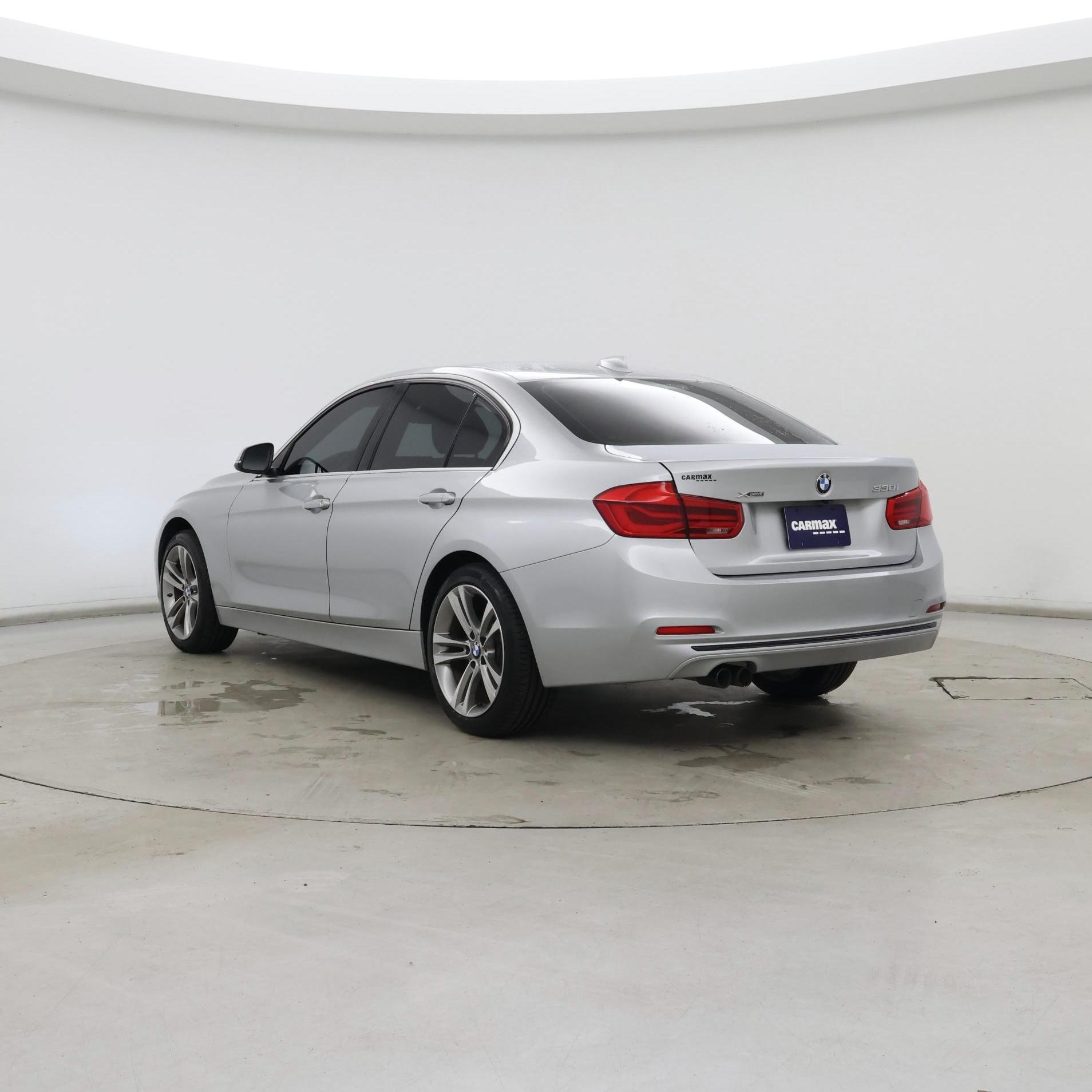 Thumbnail: 2018 BMW 3 Series - 2