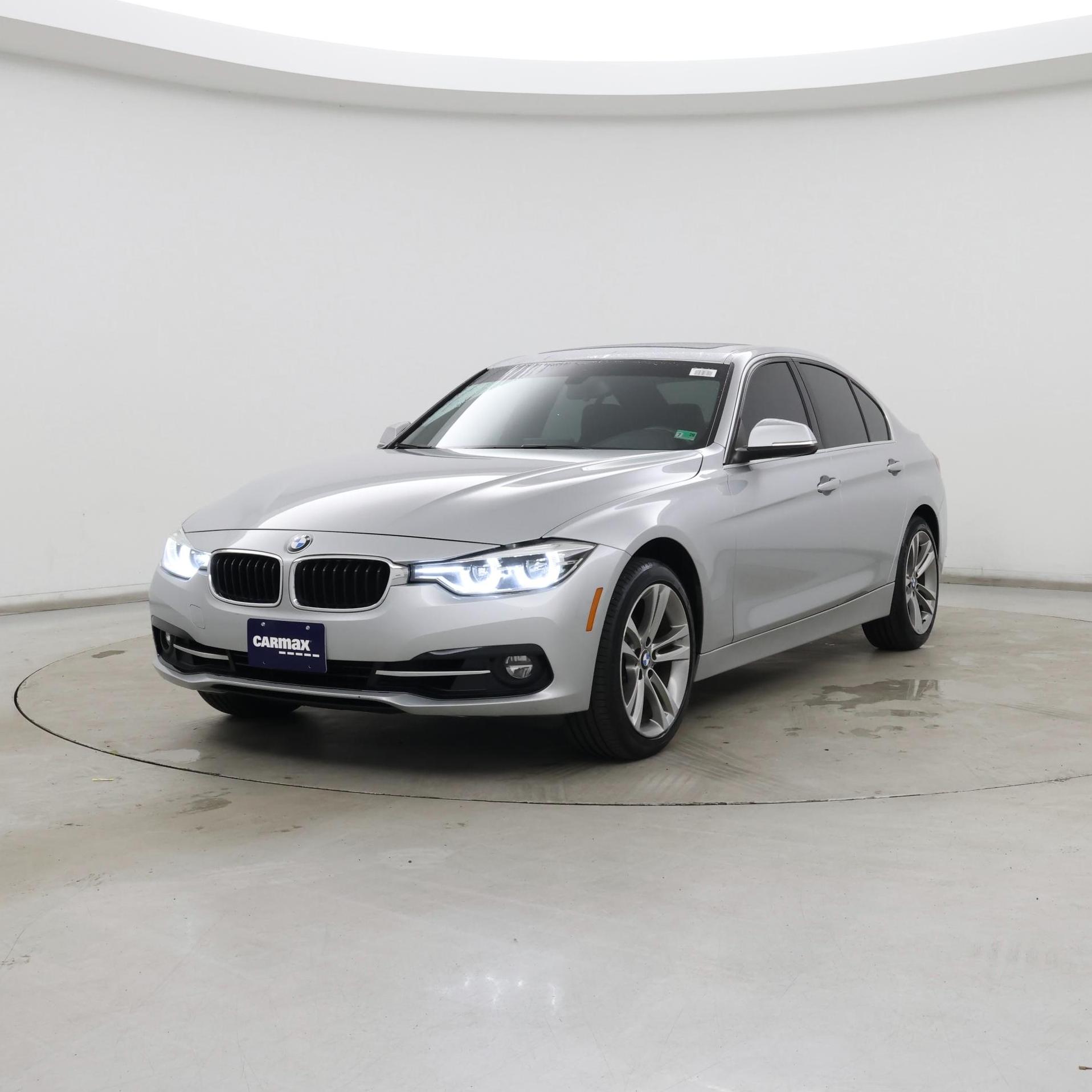 Thumbnail: 2018 BMW 3 Series - 4