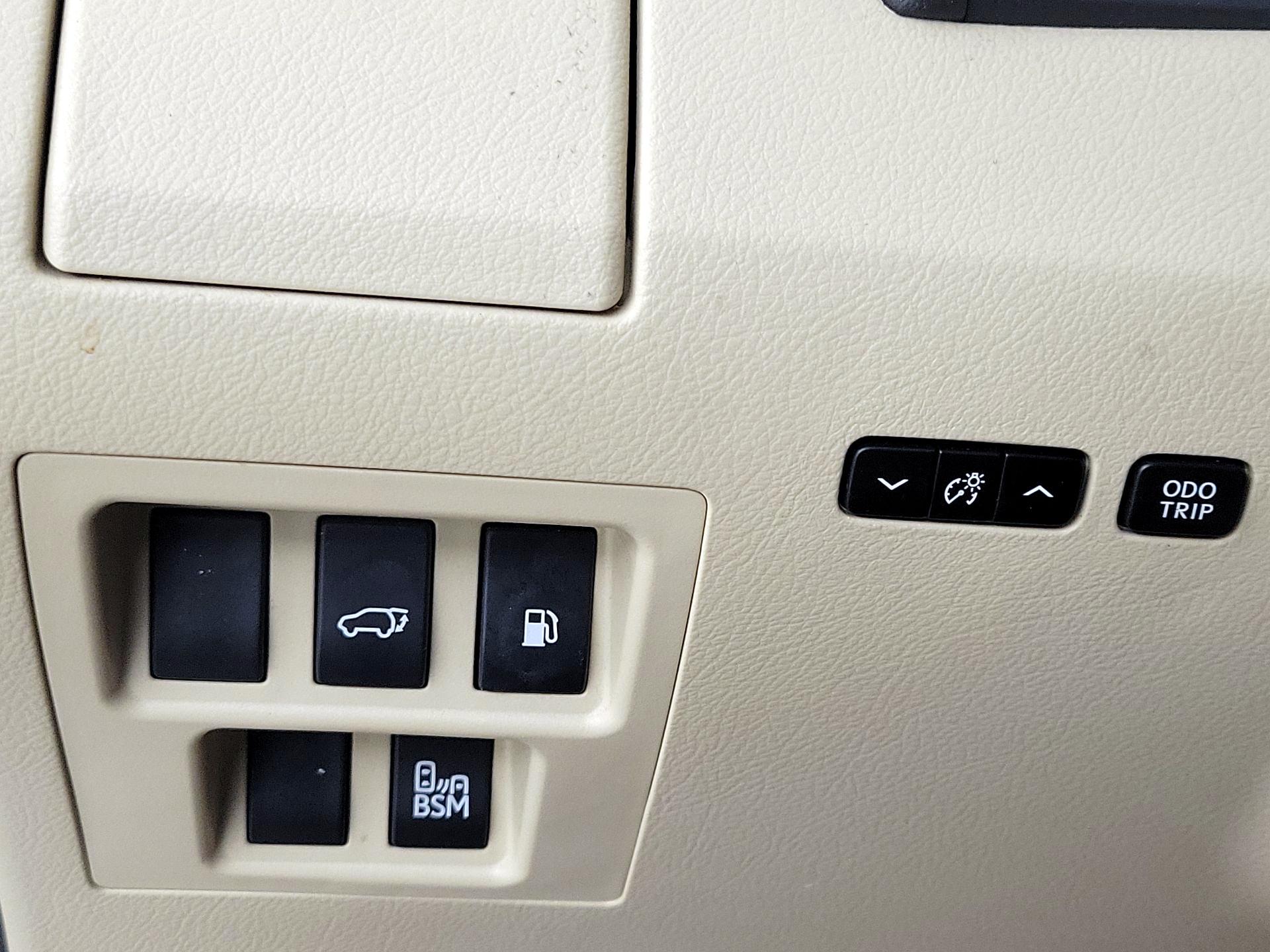 Thumbnail: 2013 Lexus RX - 13