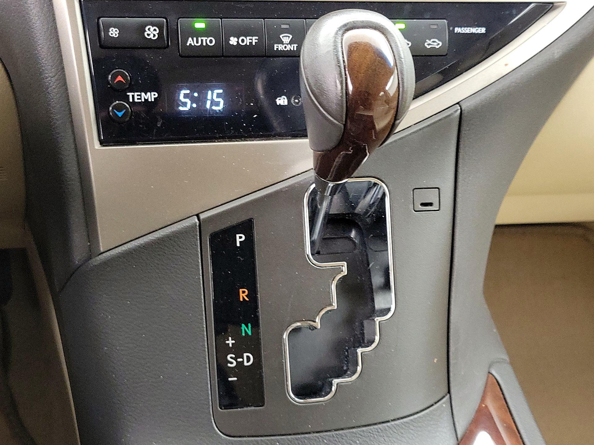 Thumbnail: 2013 Lexus RX - 18