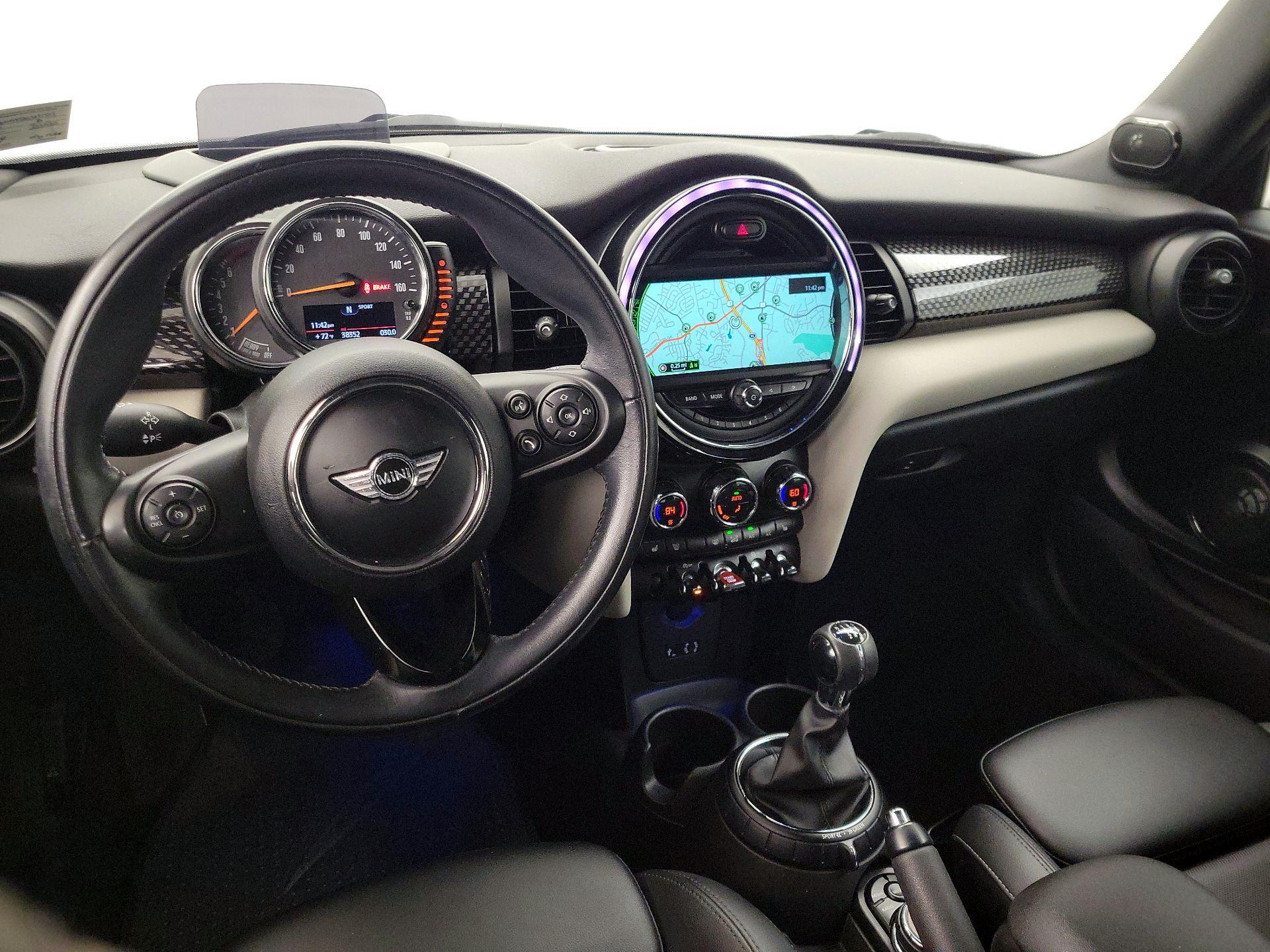 Thumbnail: 2016 MINI Cooper - 9