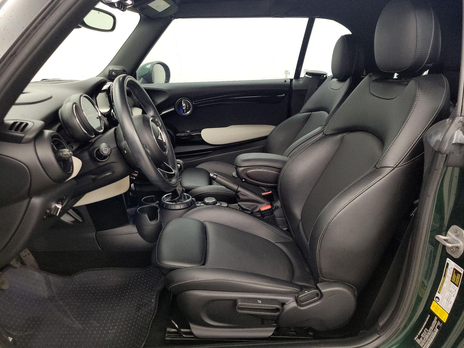 Thumbnail: 2016 MINI Cooper - 11