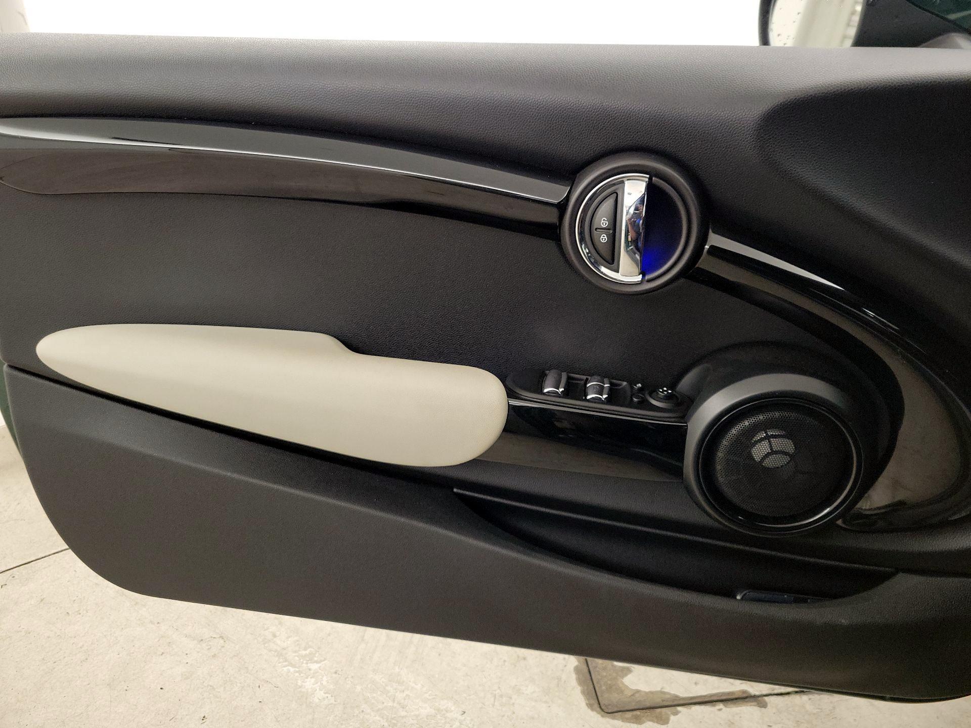 Thumbnail: 2016 MINI Cooper - 12