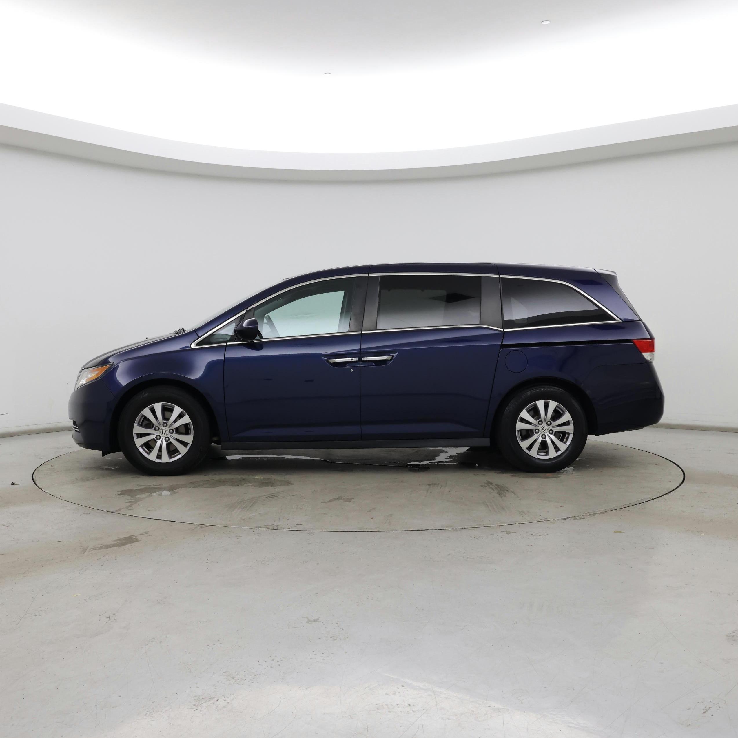 Thumbnail: 2016 Honda Odyssey - 3