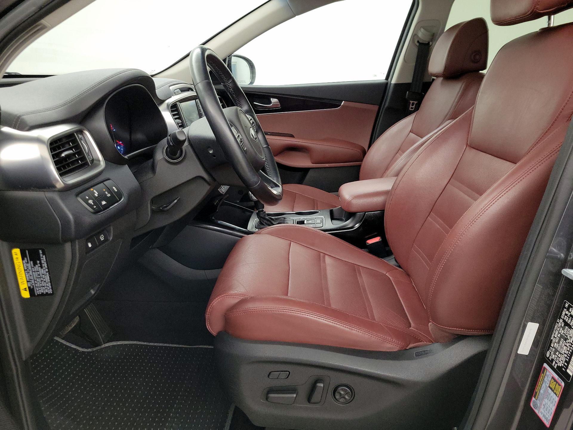 Thumbnail: 2017 Kia Sorento - 11
