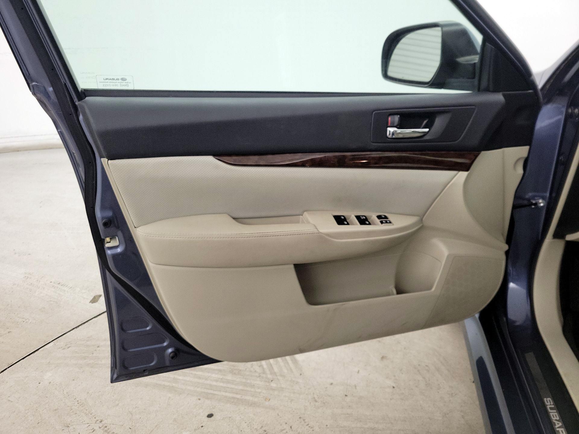Thumbnail: 2014 Subaru Legacy - 12
