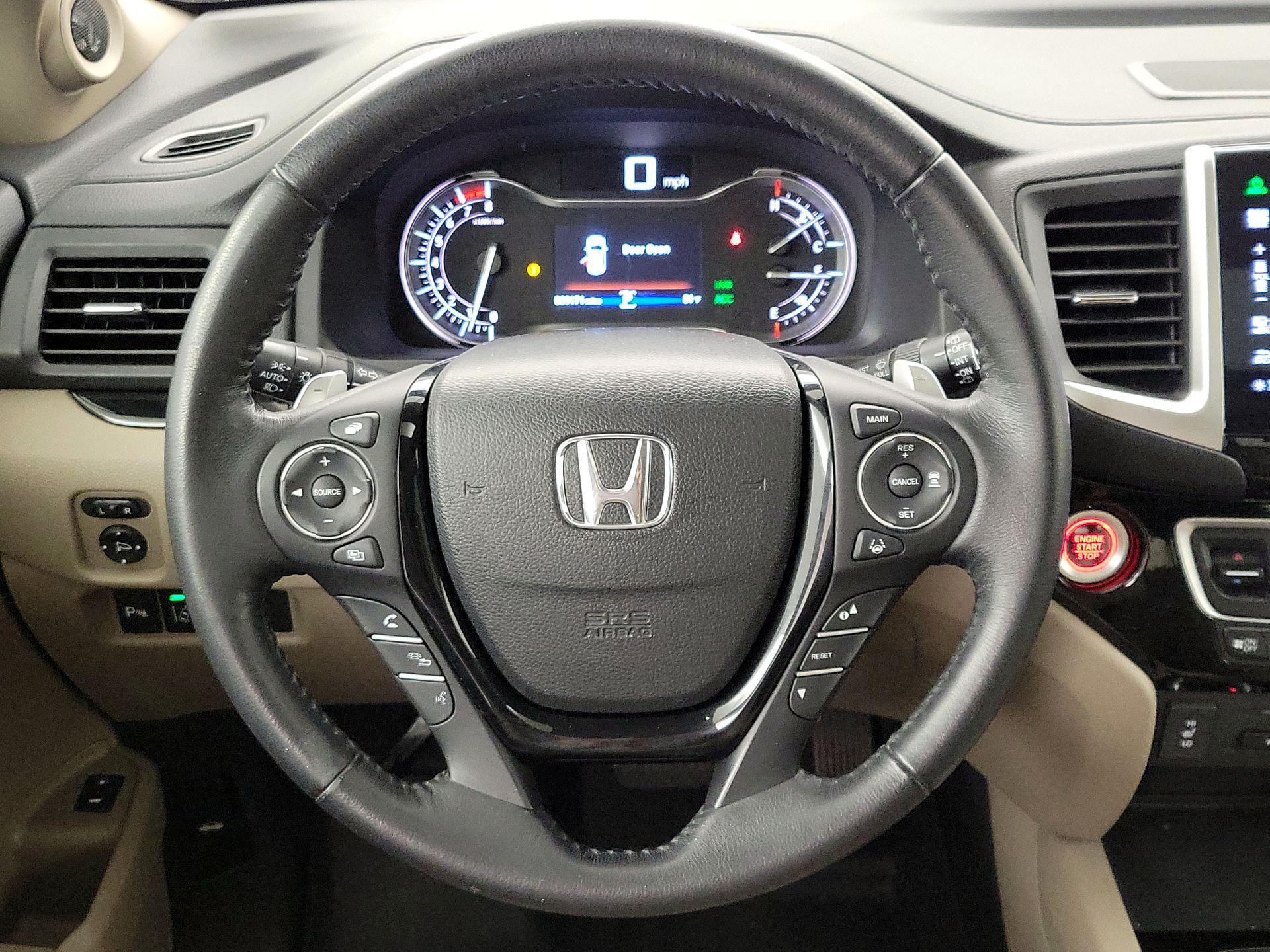 Thumbnail: 2016 Honda Pilot - 10