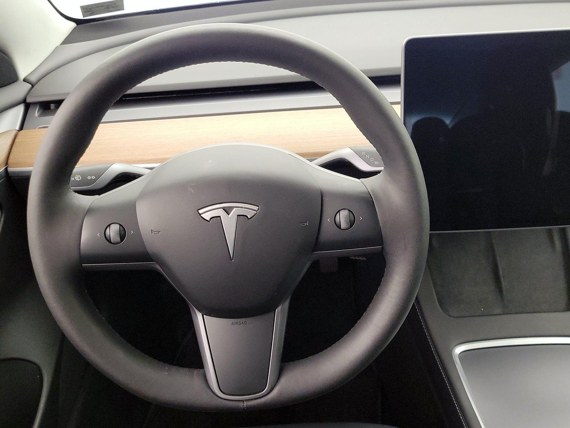Thumbnail: 2022 Tesla Model 3 - 10