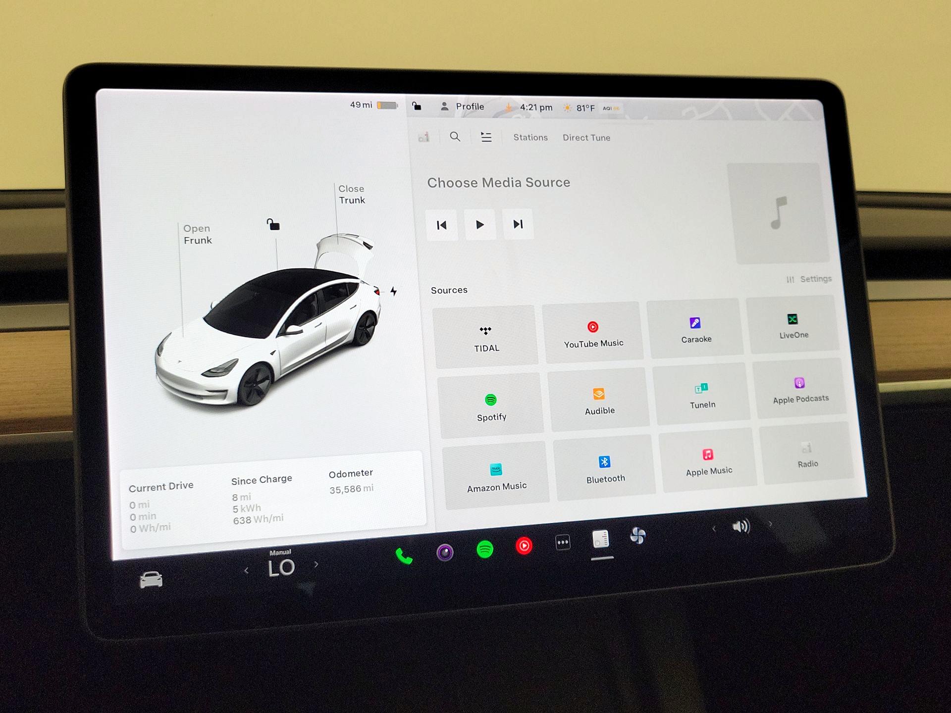 Thumbnail: 2022 Tesla Model 3 - 15