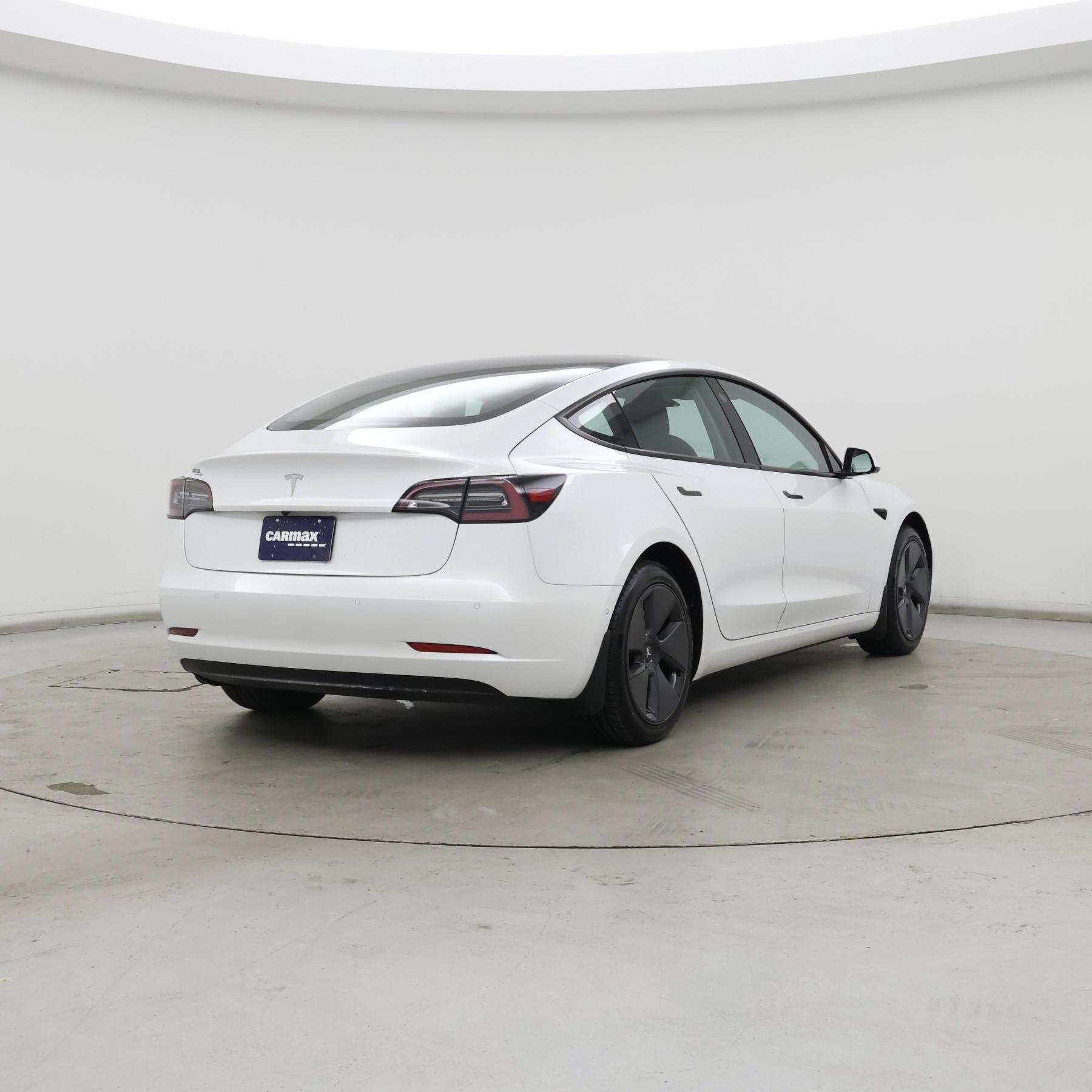 Thumbnail: 2022 Tesla Model 3 - 8