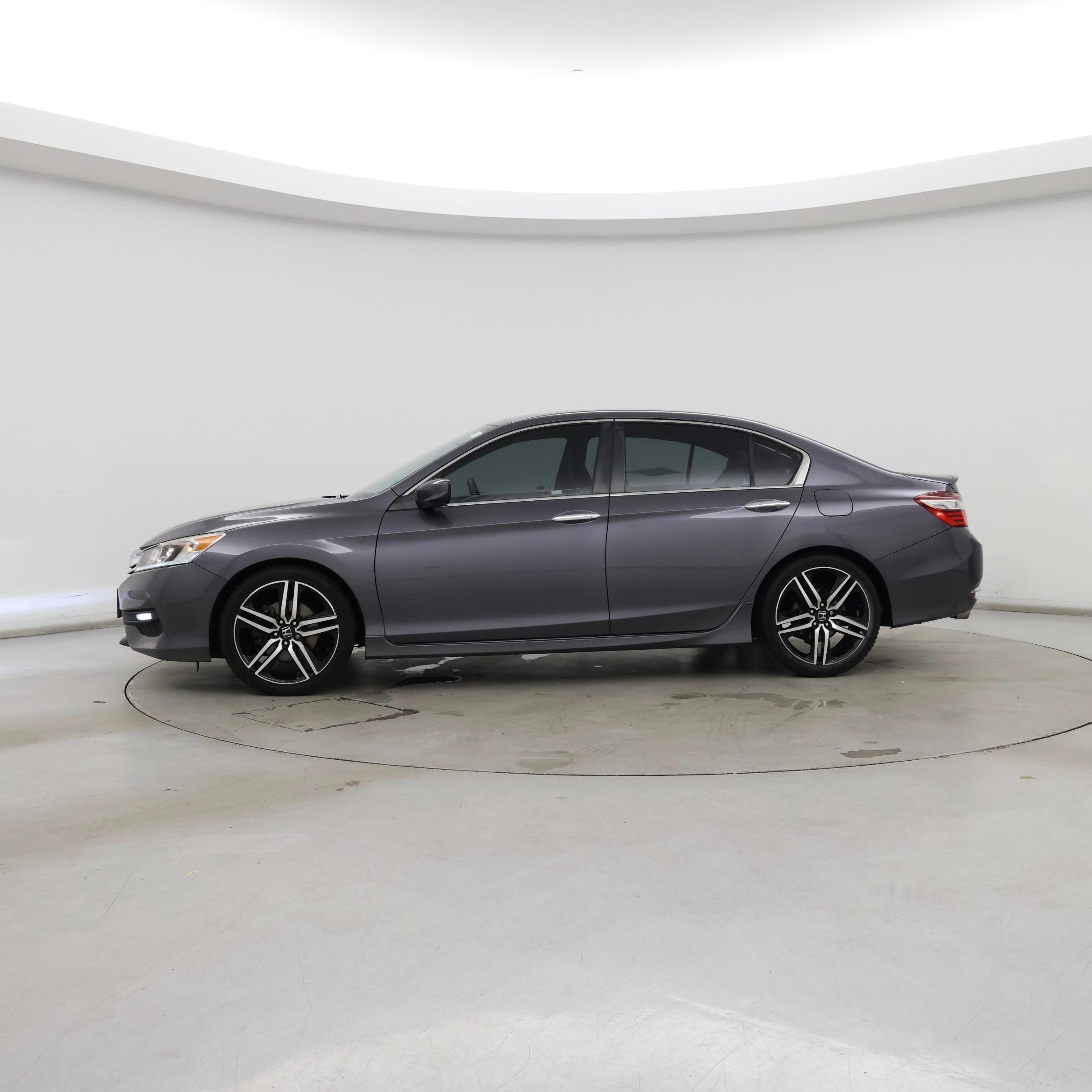 Thumbnail: 2017 Honda Accord - 3