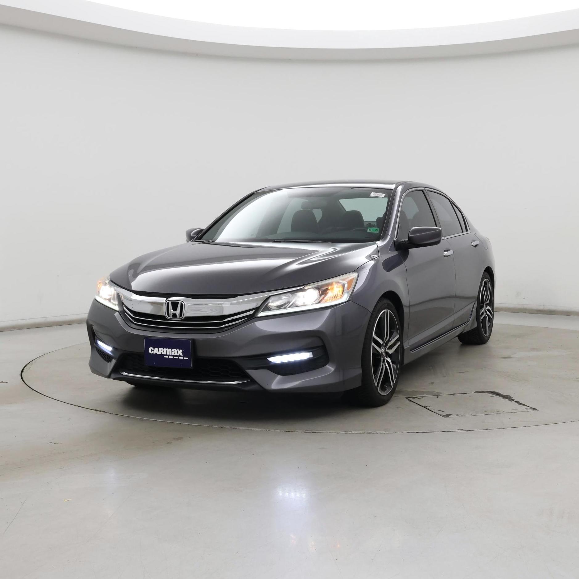Thumbnail: 2017 Honda Accord - 4