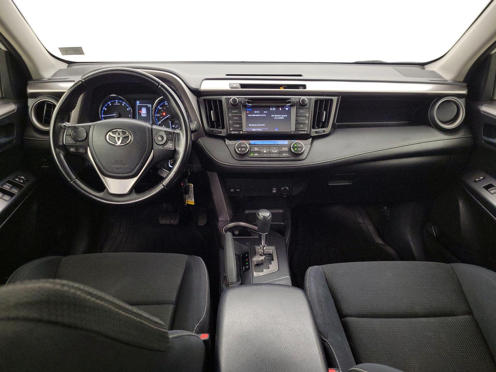 Thumbnail: 2016 Toyota RAV4 - 9
