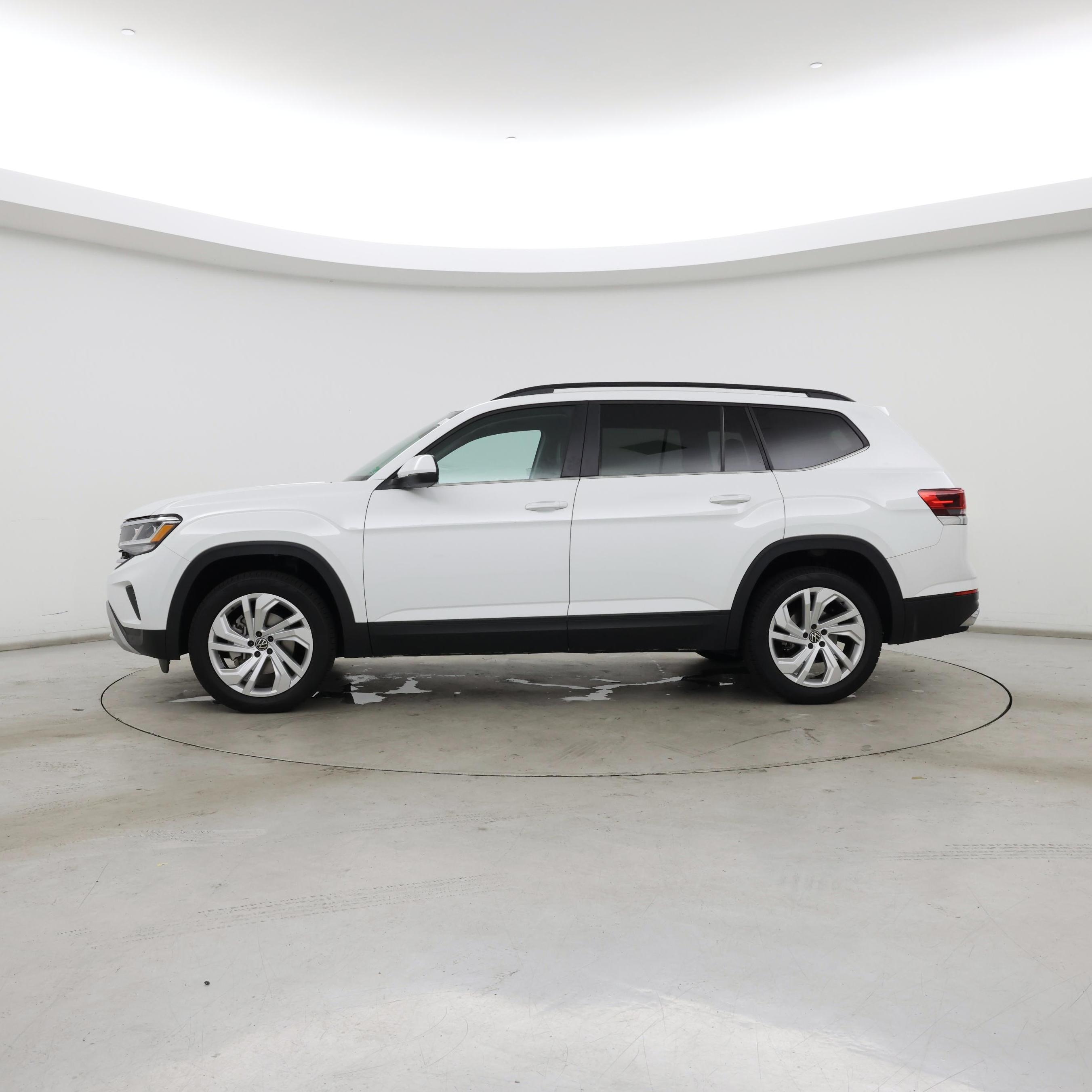 Thumbnail: 2023 Volkswagen Atlas - 3