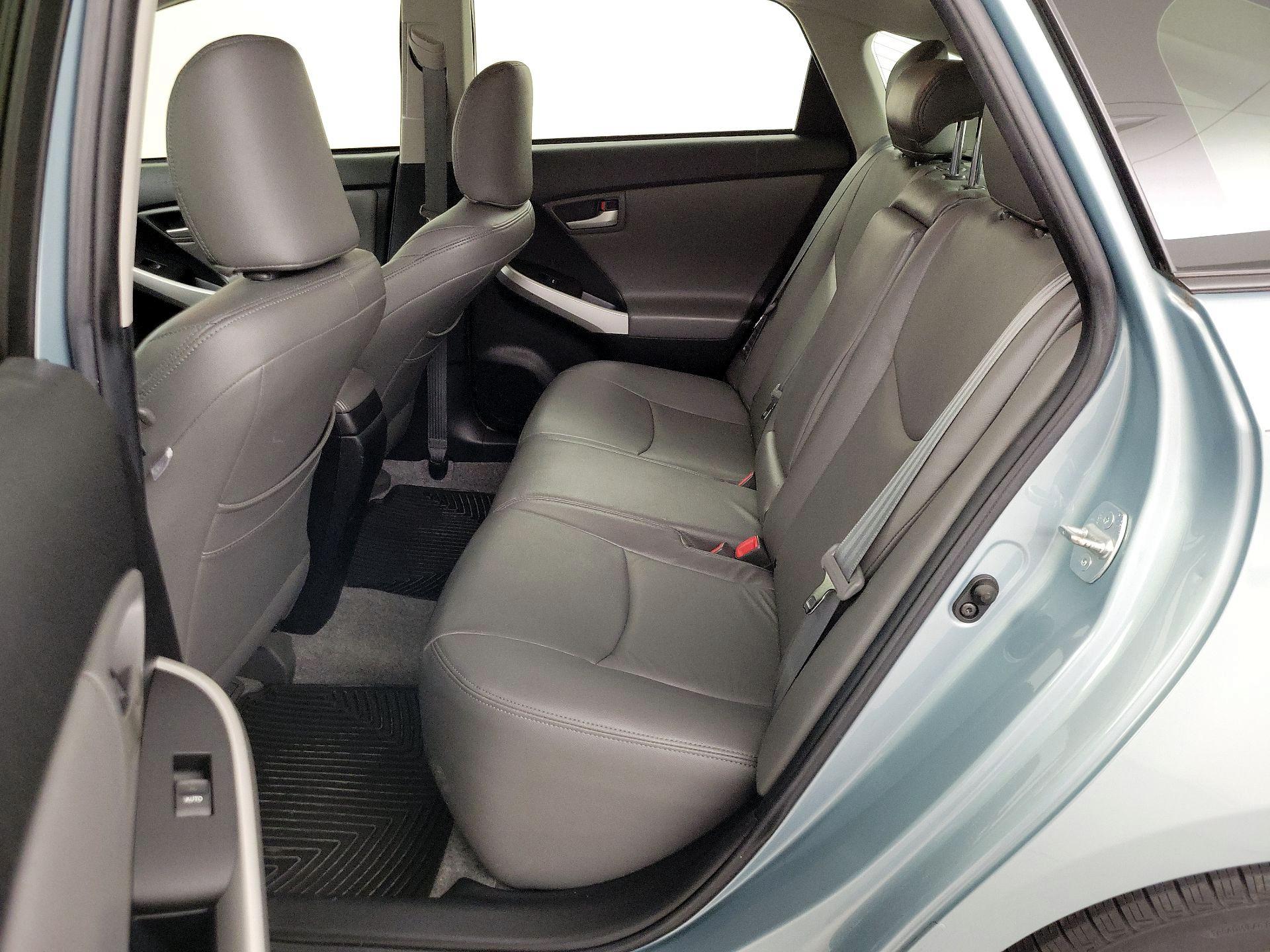 Thumbnail: 2014 Toyota Prius - 19
