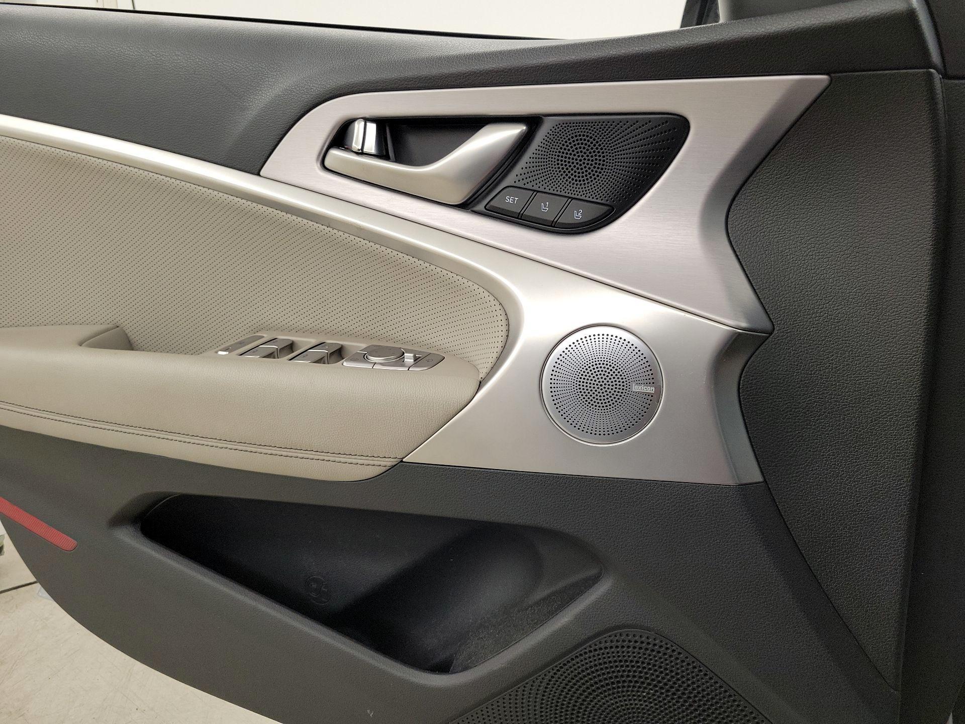 Thumbnail: 2020 Genesis G70 - 12
