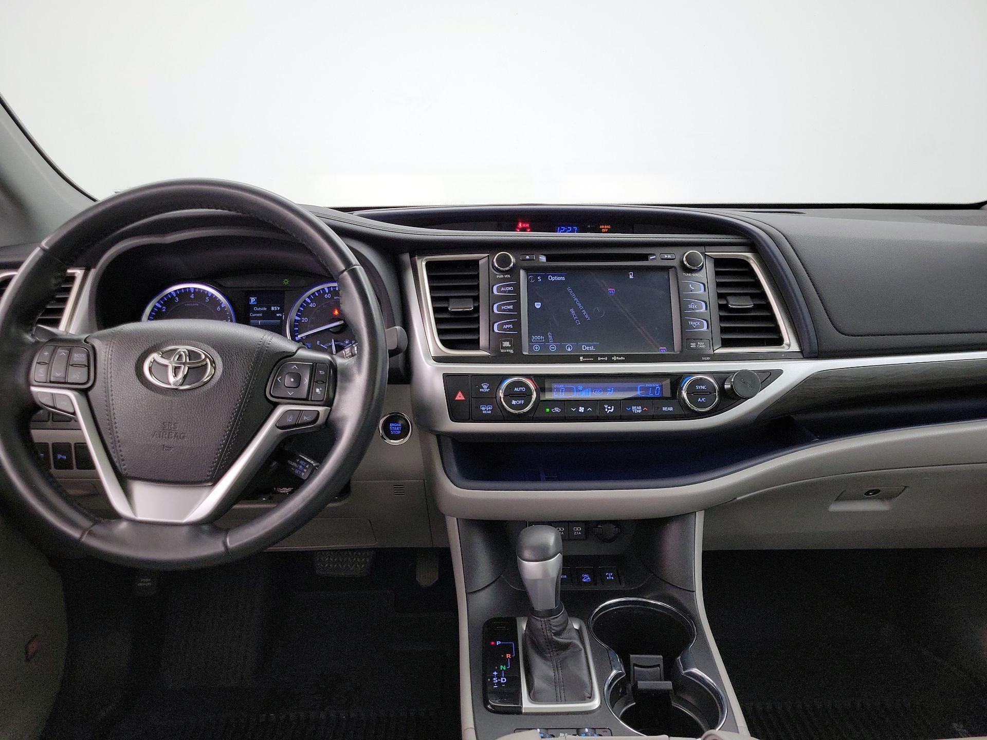 Thumbnail: 2019 Toyota Highlander - 9