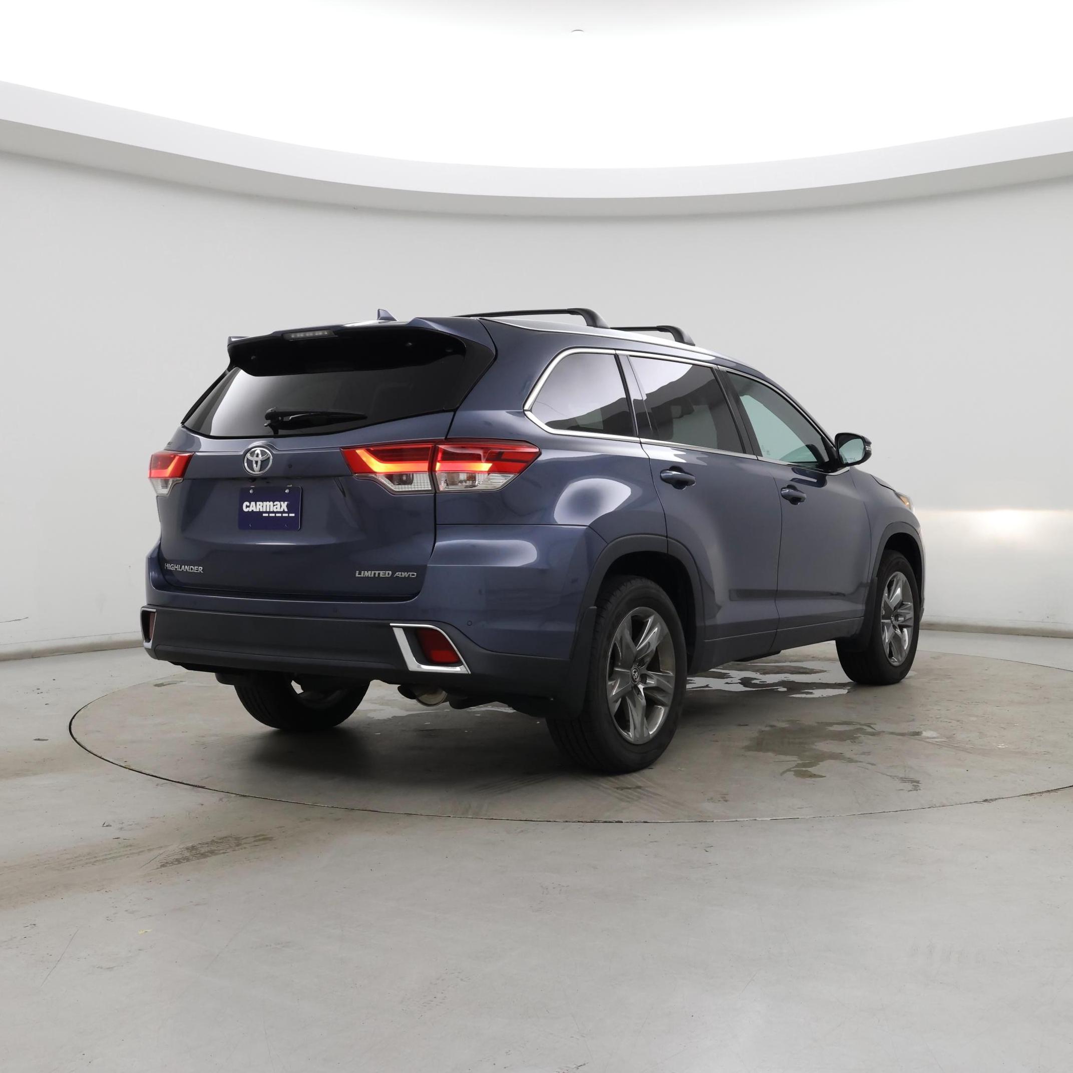 Thumbnail: 2019 Toyota Highlander - 8