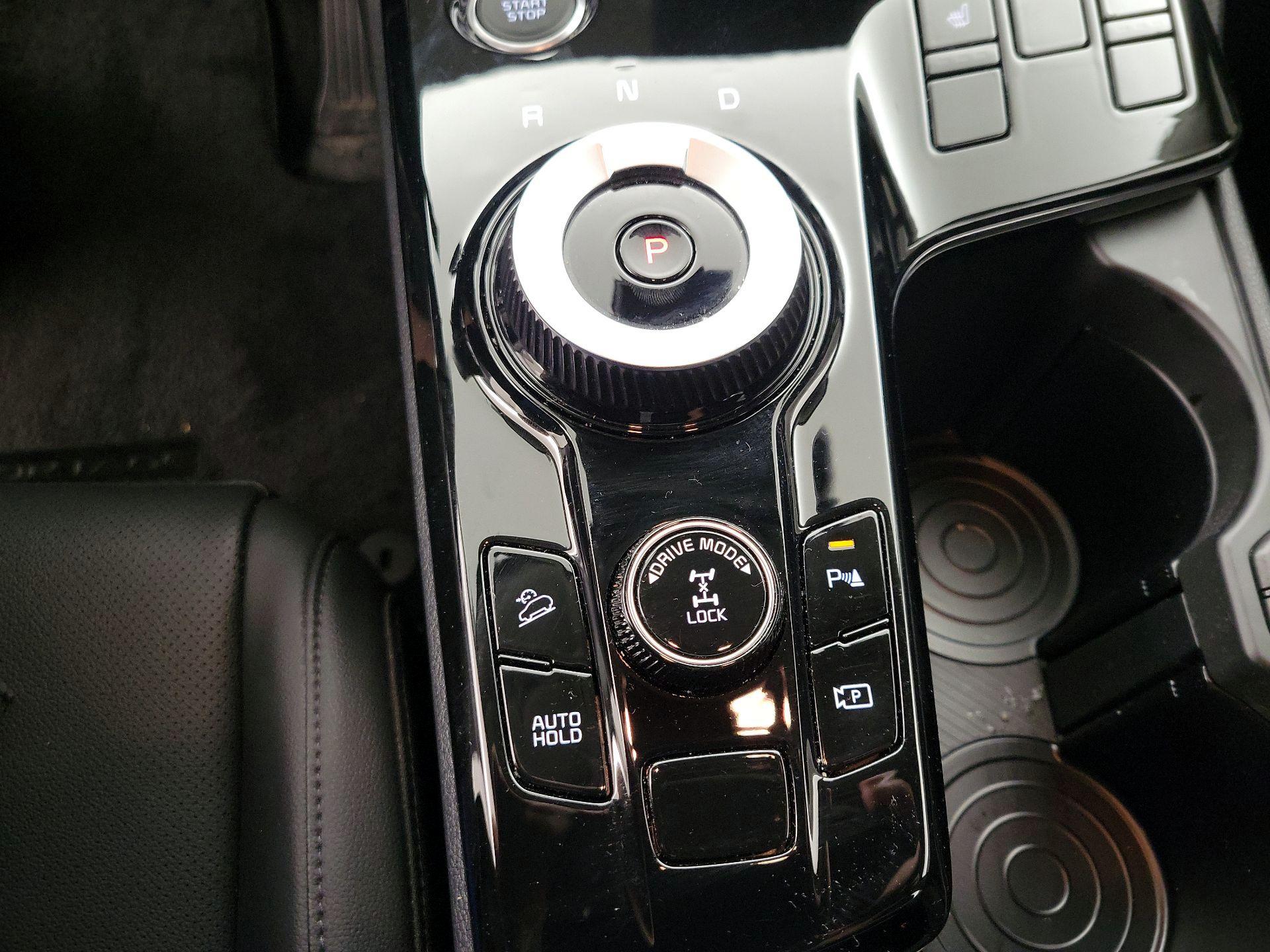 Thumbnail: 2025 Kia Sportage - 17