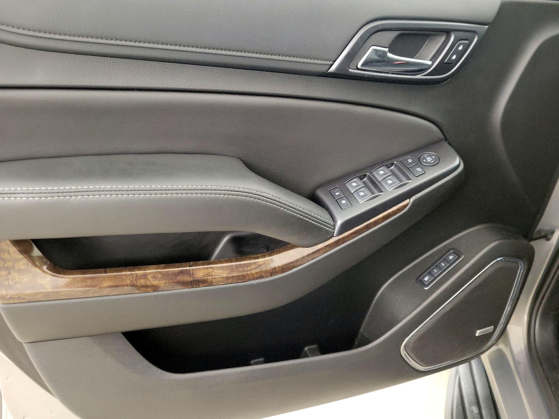 Thumbnail: 2018 Chevrolet Tahoe - 12