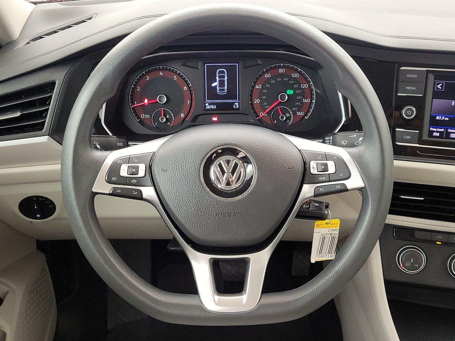 Thumbnail: 2019 Volkswagen Jetta - 10