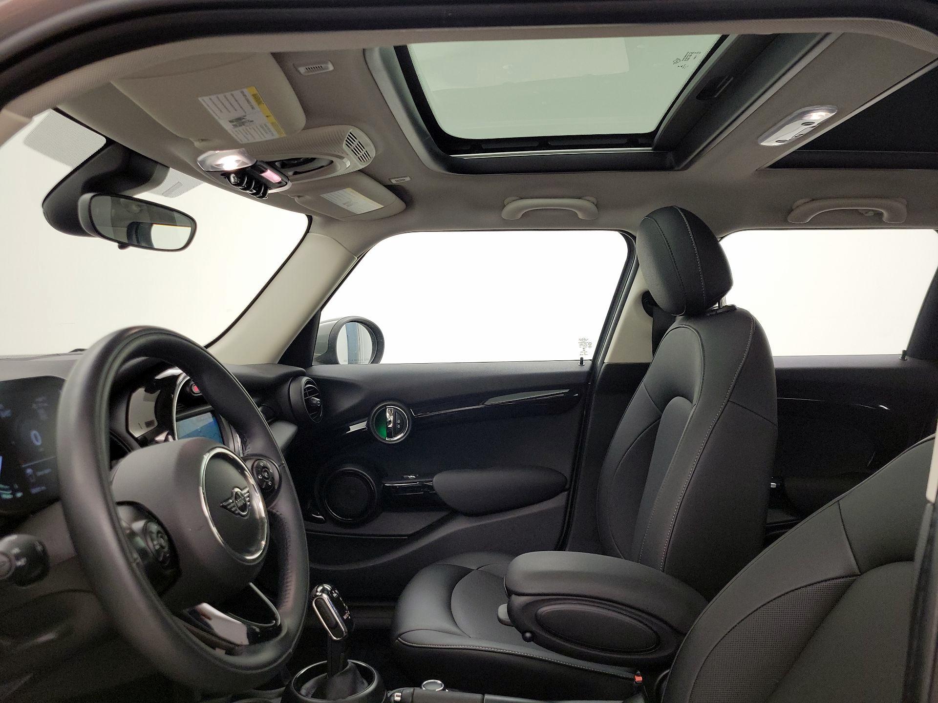 Thumbnail: 2021 MINI Cooper Hardtop - 20