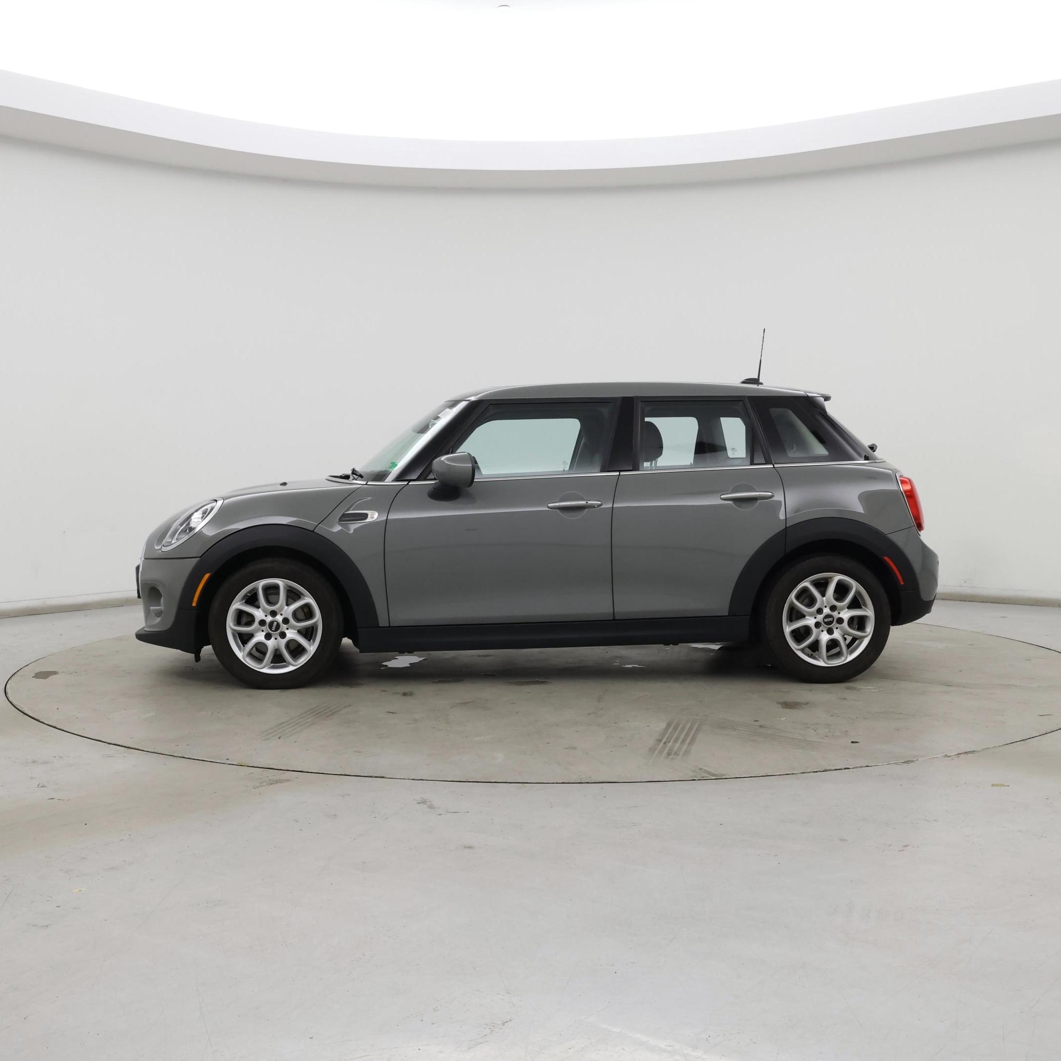 Thumbnail: 2021 MINI Cooper Hardtop - 3