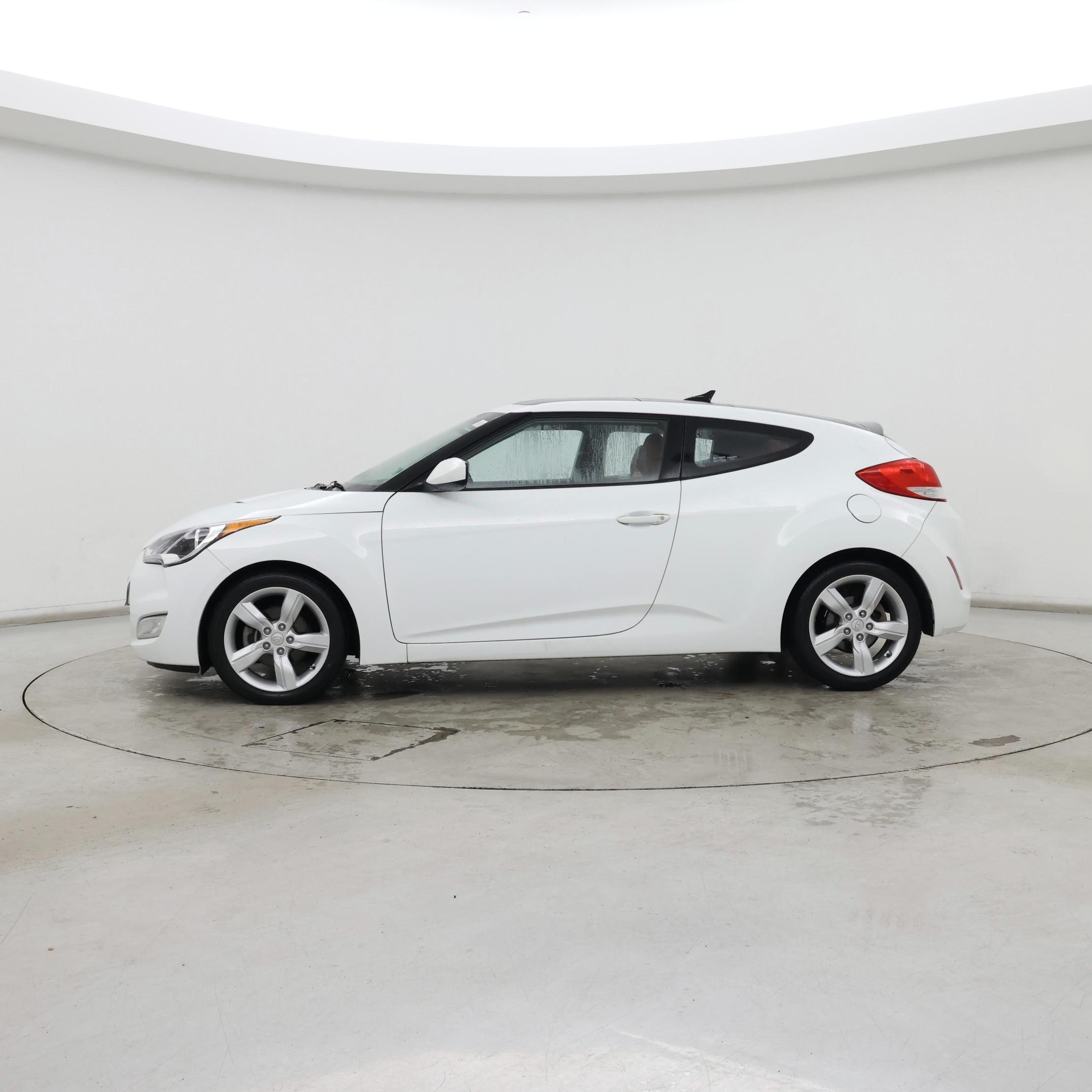 Thumbnail: 2014 Hyundai Veloster - 3