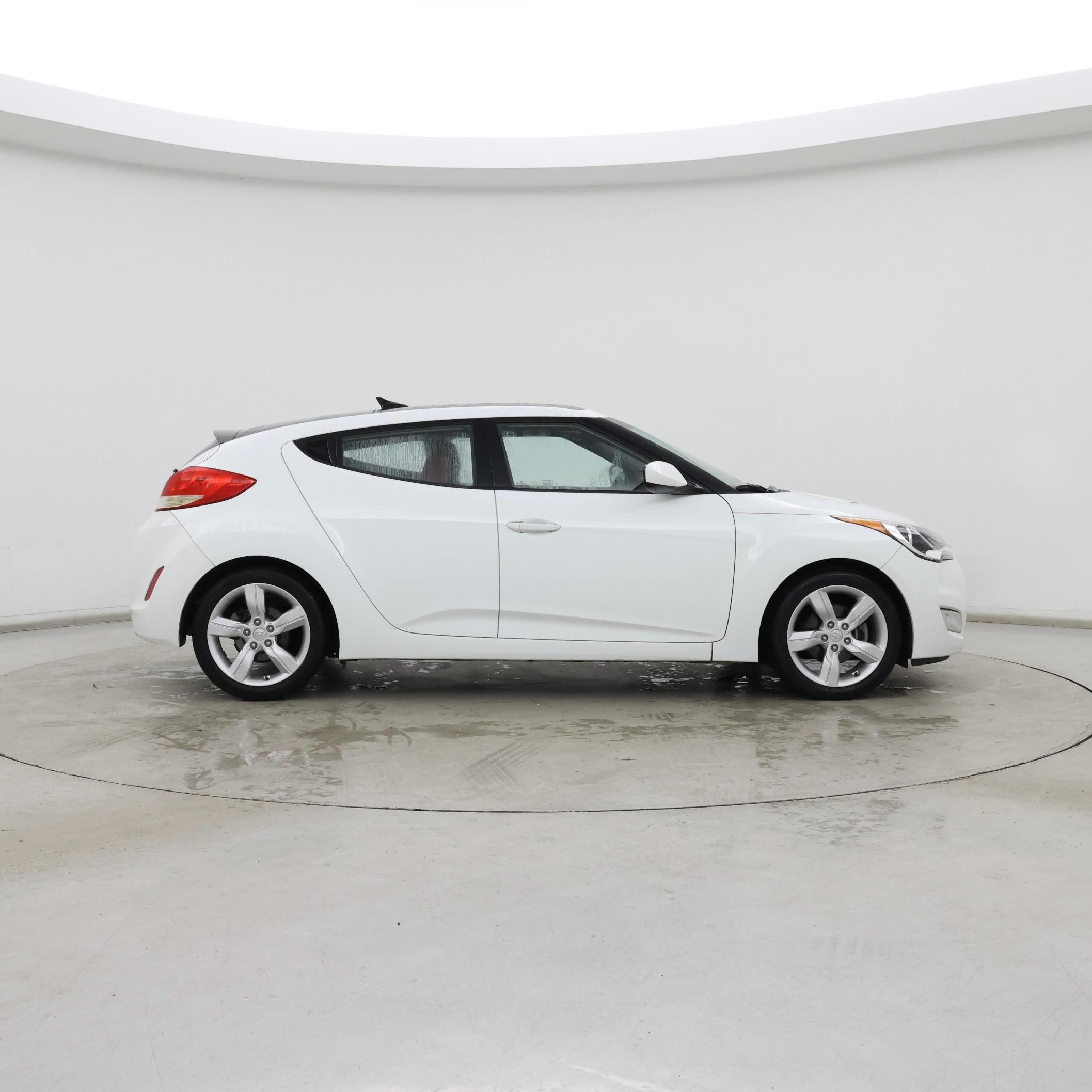 Thumbnail: 2014 Hyundai Veloster - 7