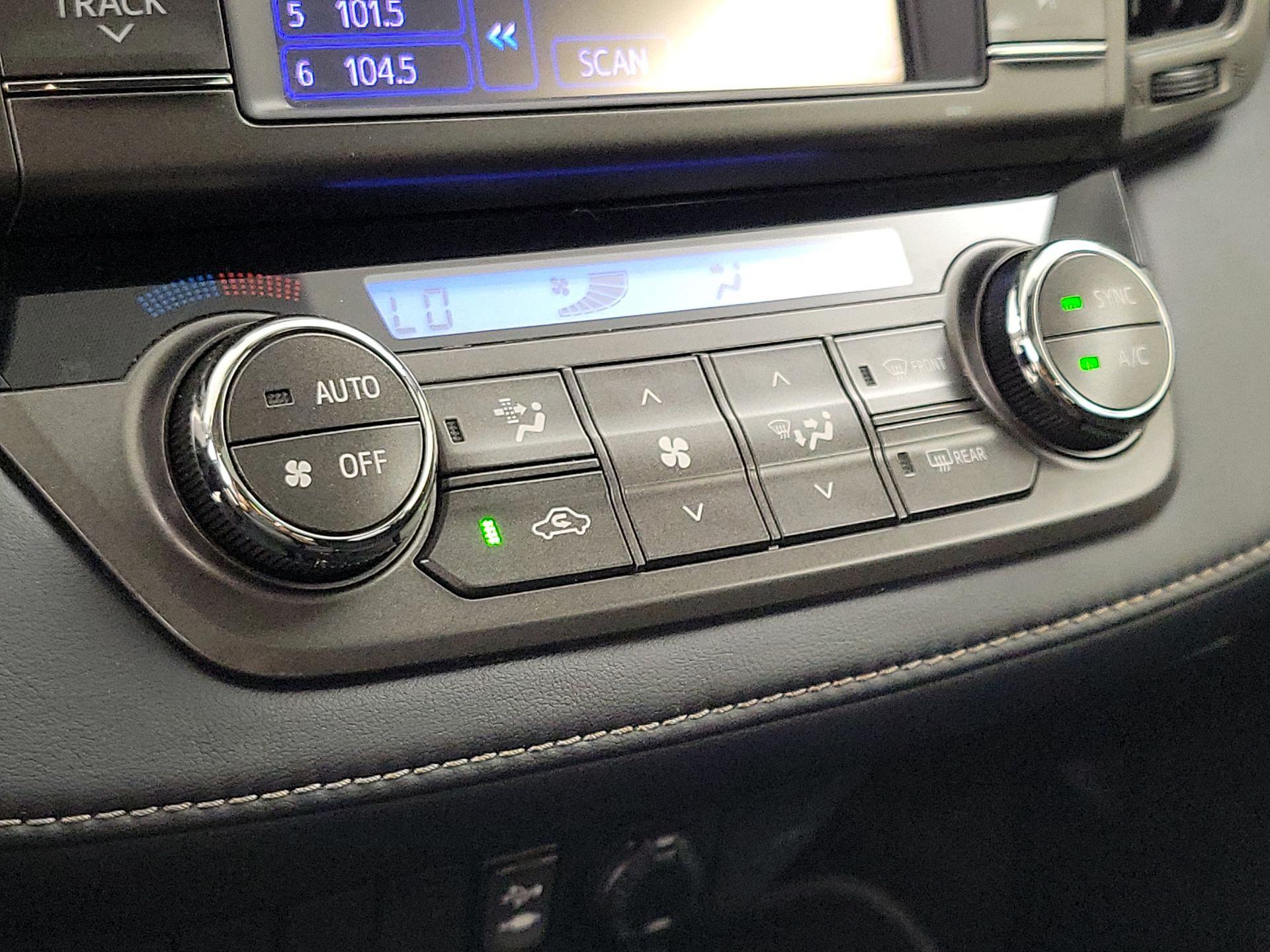 Thumbnail: 2013 Toyota RAV4 - 16