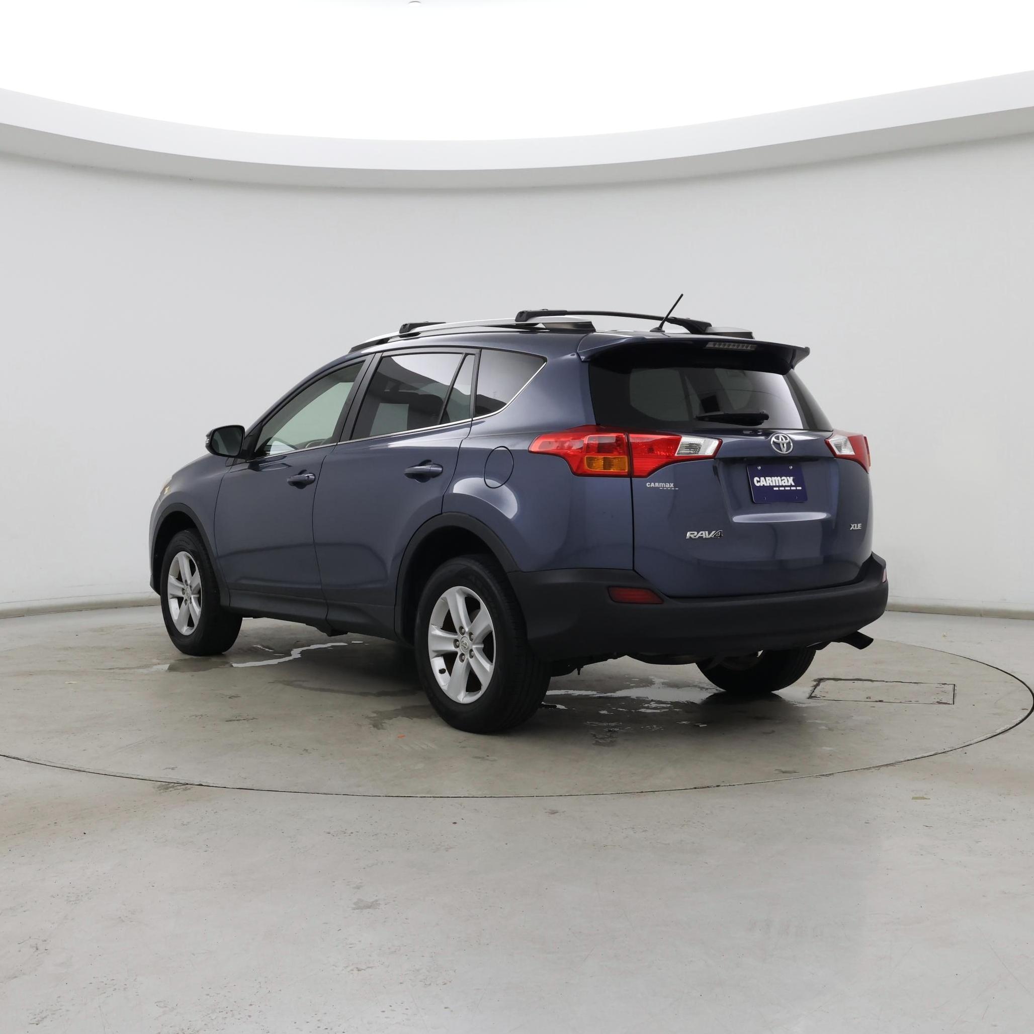 Thumbnail: 2013 Toyota RAV4 - 2