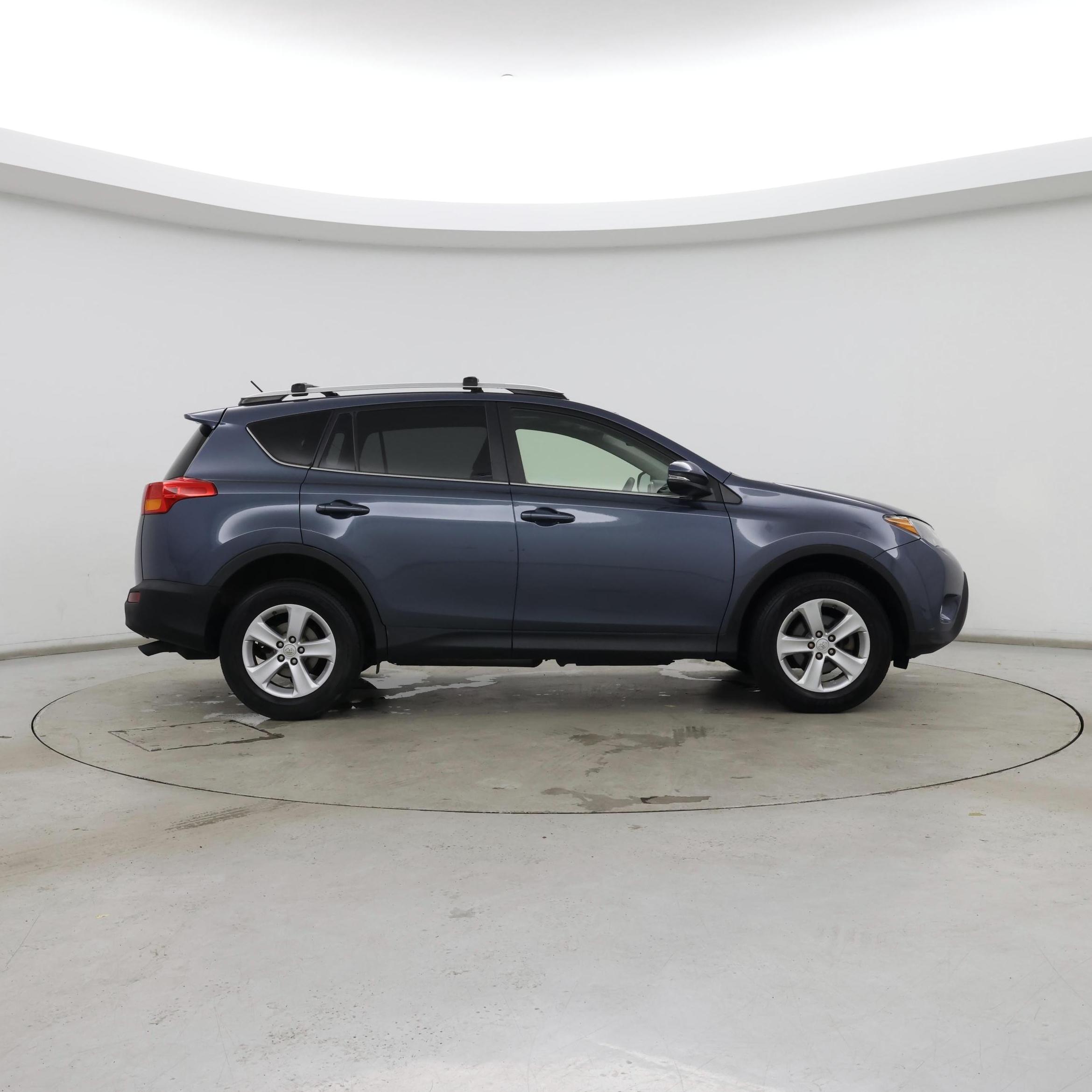Thumbnail: 2013 Toyota RAV4 - 7