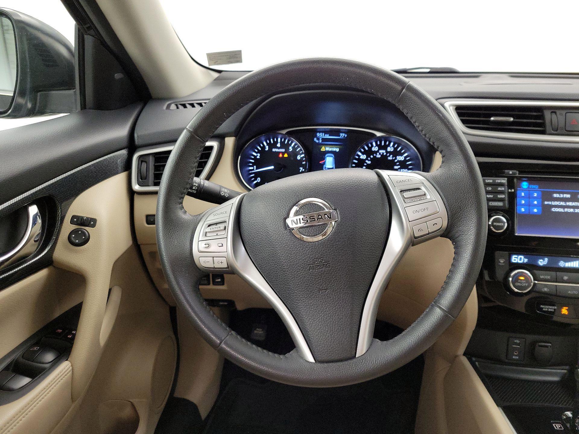 Thumbnail: 2016 Nissan Rogue - 10