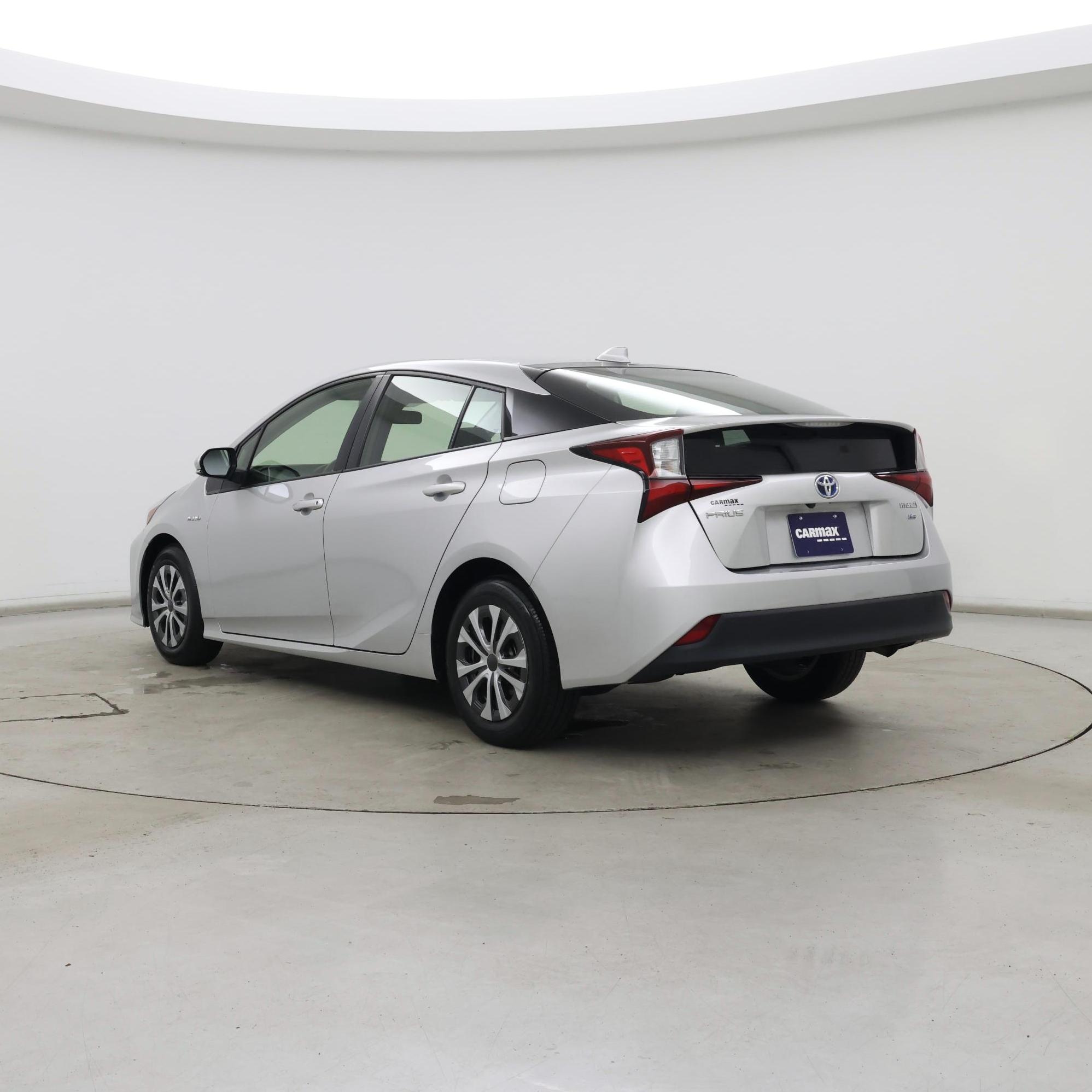 Thumbnail: 2022 Toyota Prius - 2