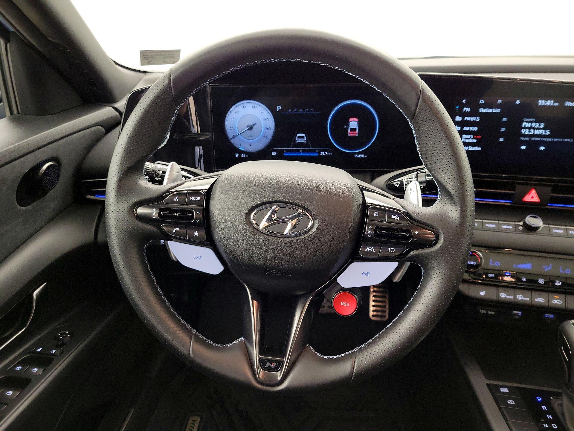 Thumbnail: 2023 Hyundai Elantra - 10