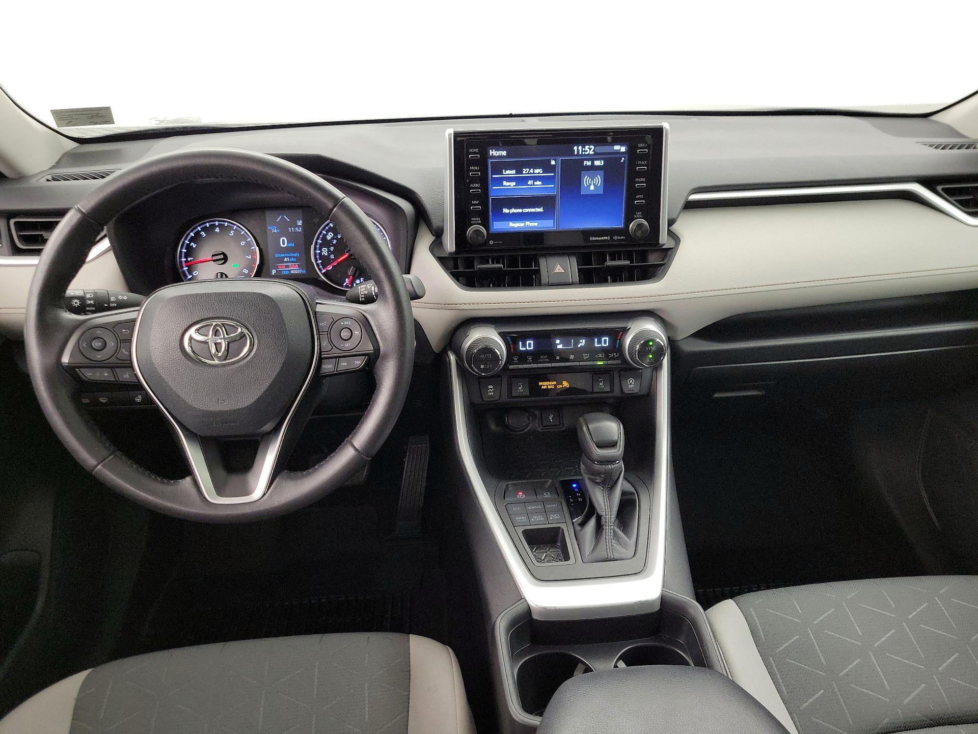 Thumbnail: 2021 Toyota RAV4 - 9
