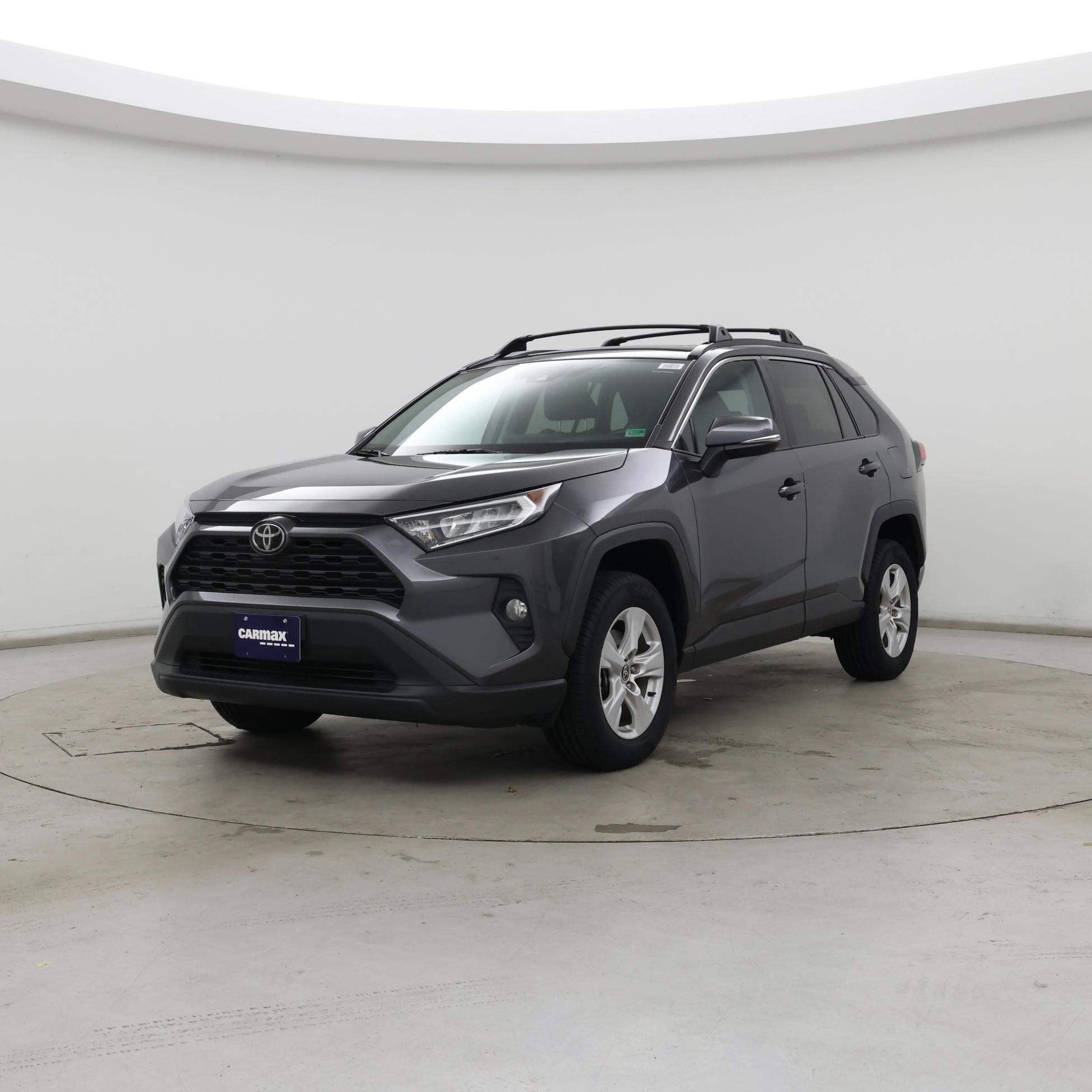 Thumbnail: 2021 Toyota RAV4 - 4